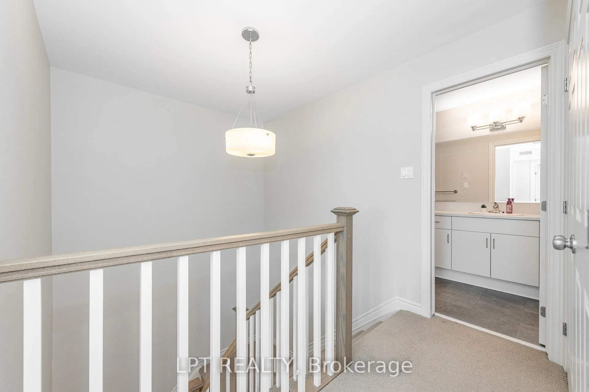 Photo 19 of 202 Hawkmere Way, Ottawa, Blossom Park/Kemp Park/Findlay Creek — HOMEH