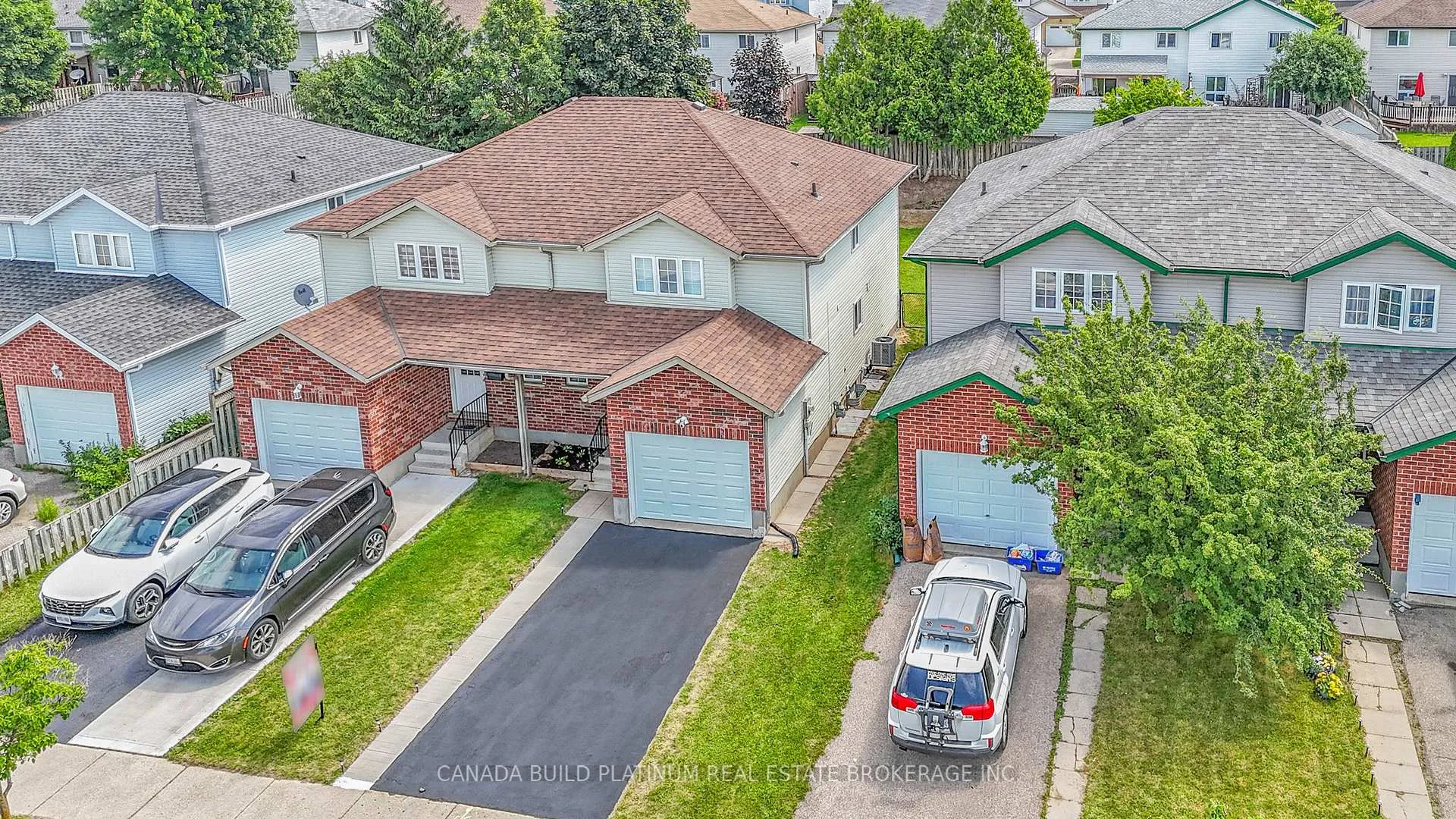 Photo 2 of 133 Highbrook Street, Kitchener — HOMEH