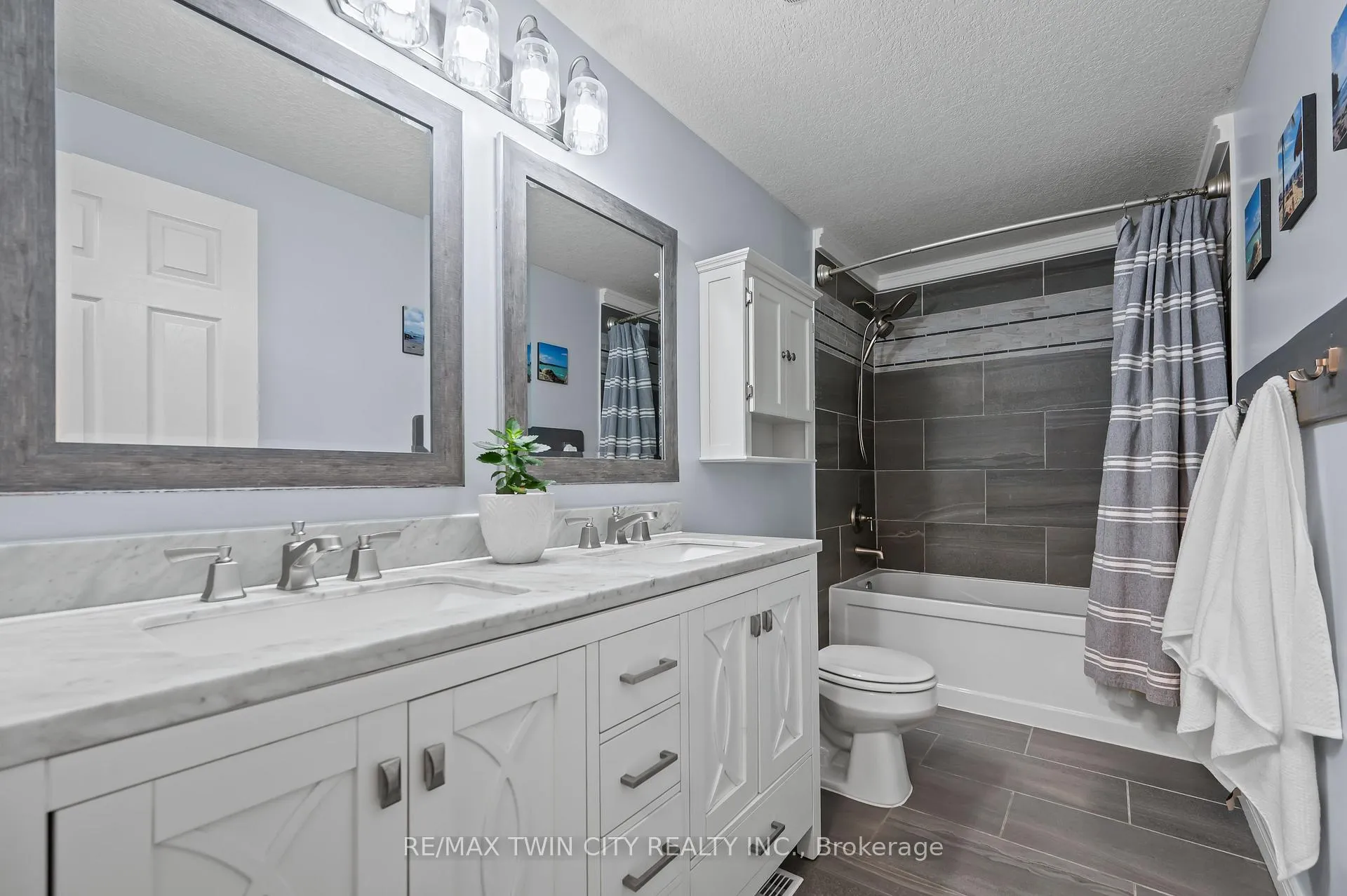 Photo 30 of 68 Steepleridge Street, Kitchener — HOMEH