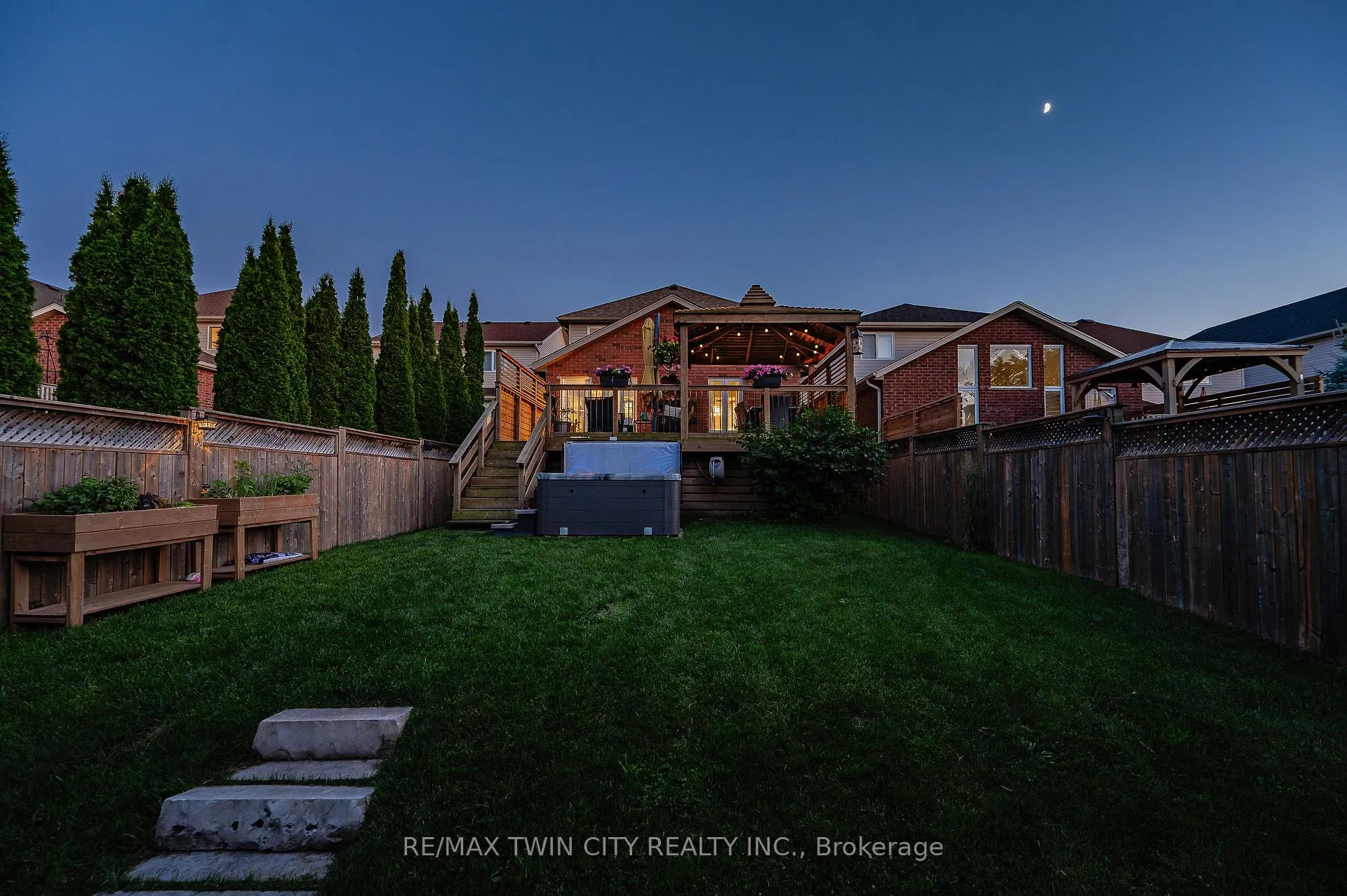 Photo 49 of 68 Steepleridge Street, Kitchener — HOMEH
