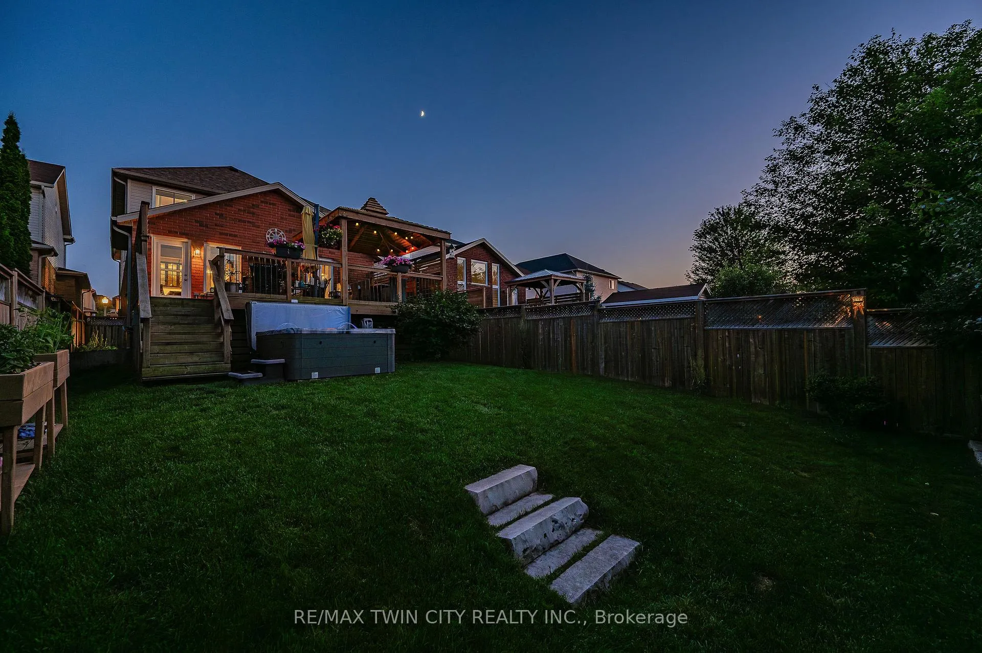 Photo 50 of 68 Steepleridge Street, Kitchener — HOMEH