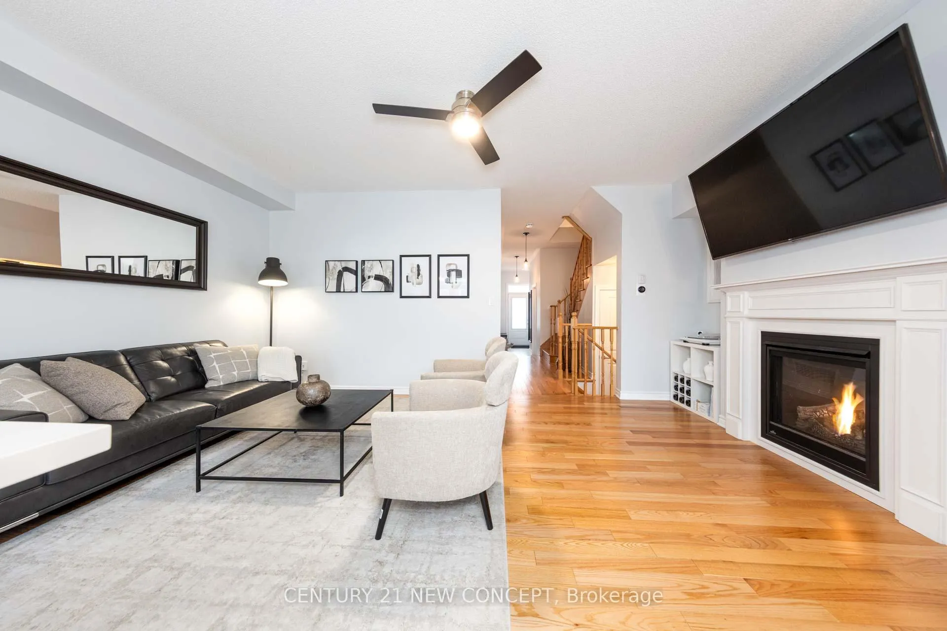 Photo 11 of 27 Vedette Way, Vaughan, Vellore Village — HOMEH