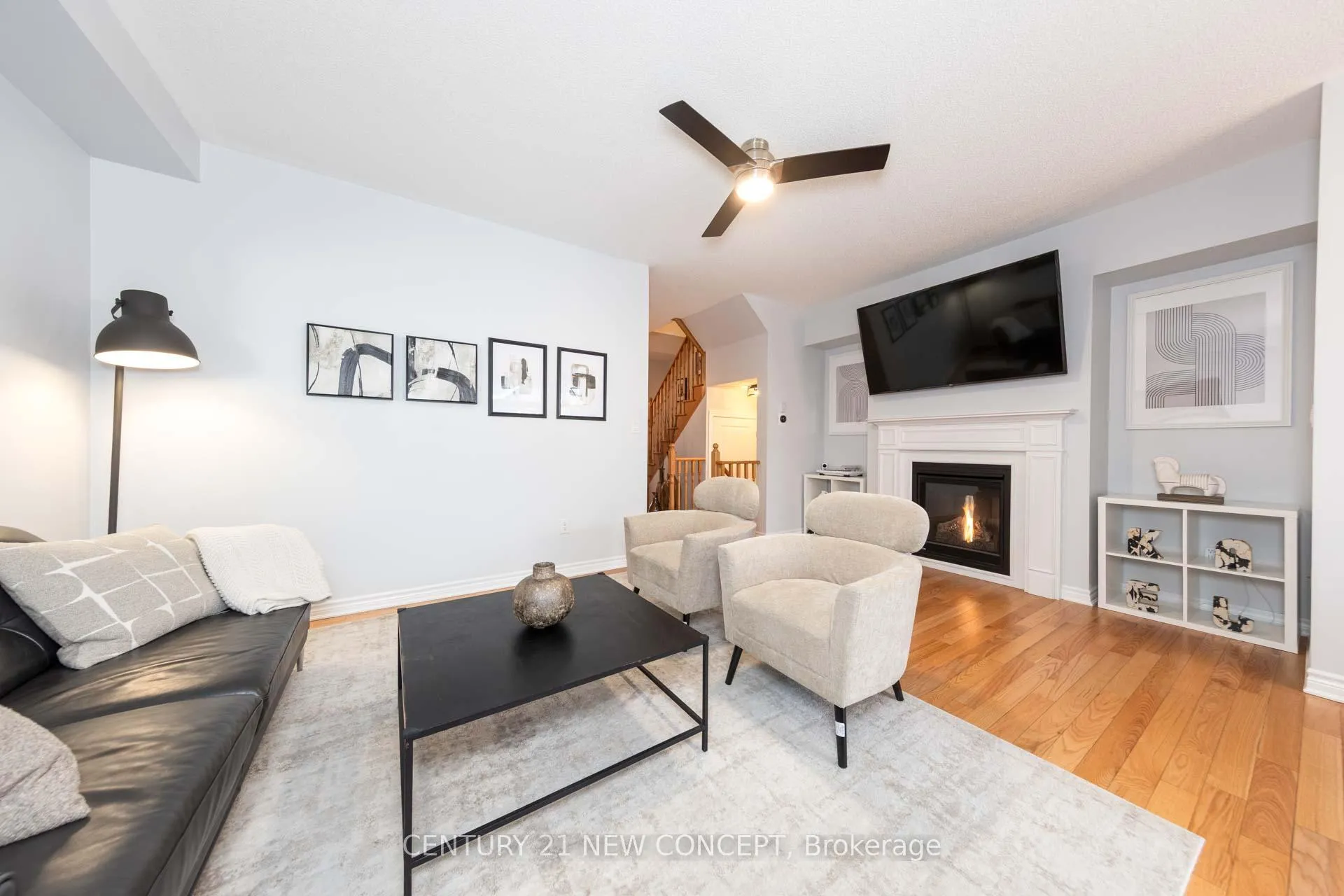Photo 12 of 27 Vedette Way, Vaughan, Vellore Village — HOMEH