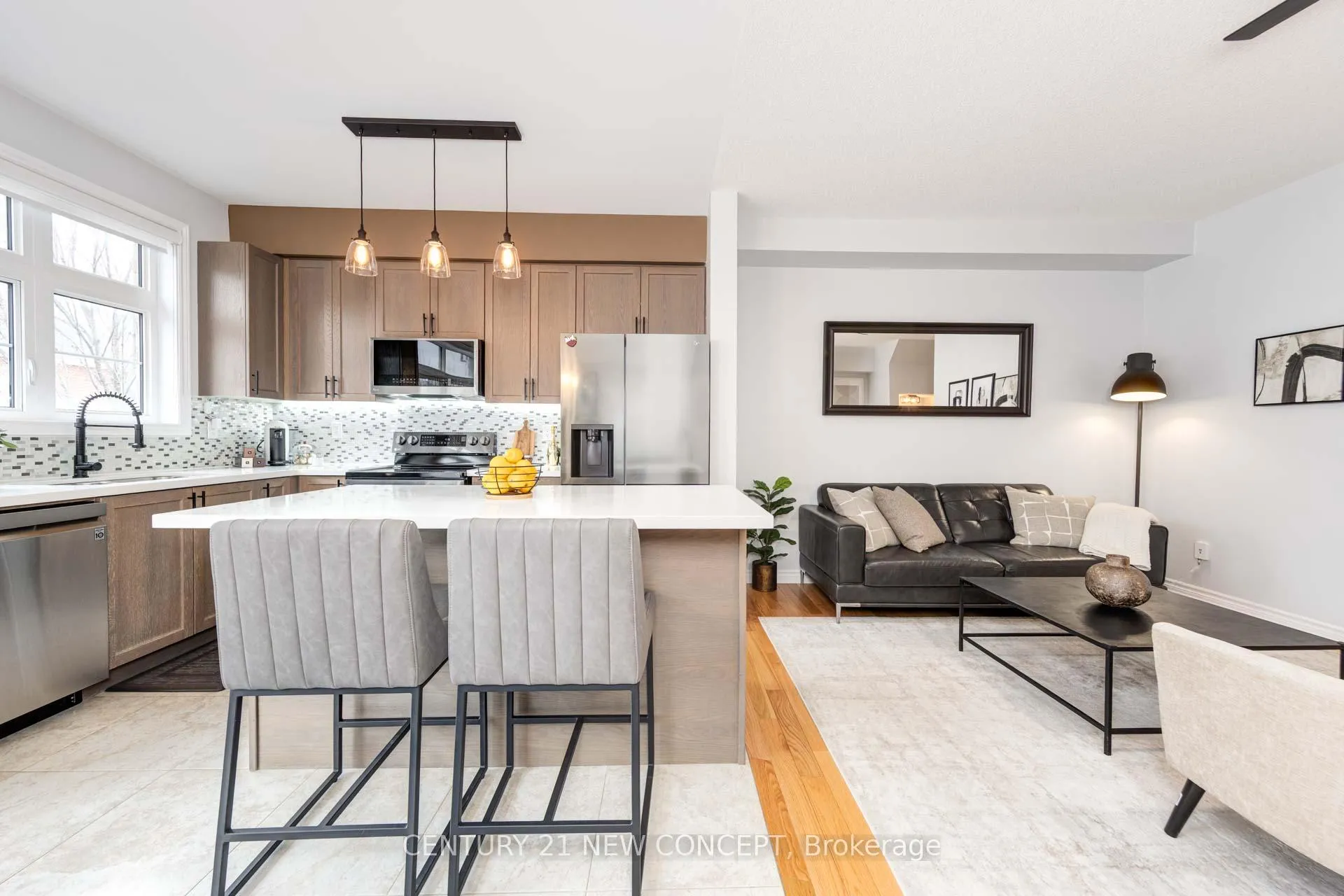 Photo 16 of 27 Vedette Way, Vaughan, Vellore Village — HOMEH