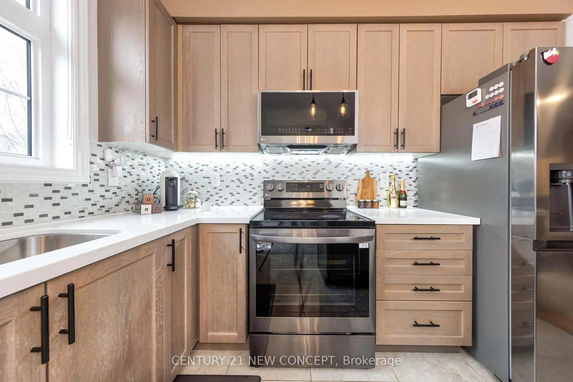 Photo 18 of 27 Vedette Way, Vaughan, Vellore Village — HOMEH