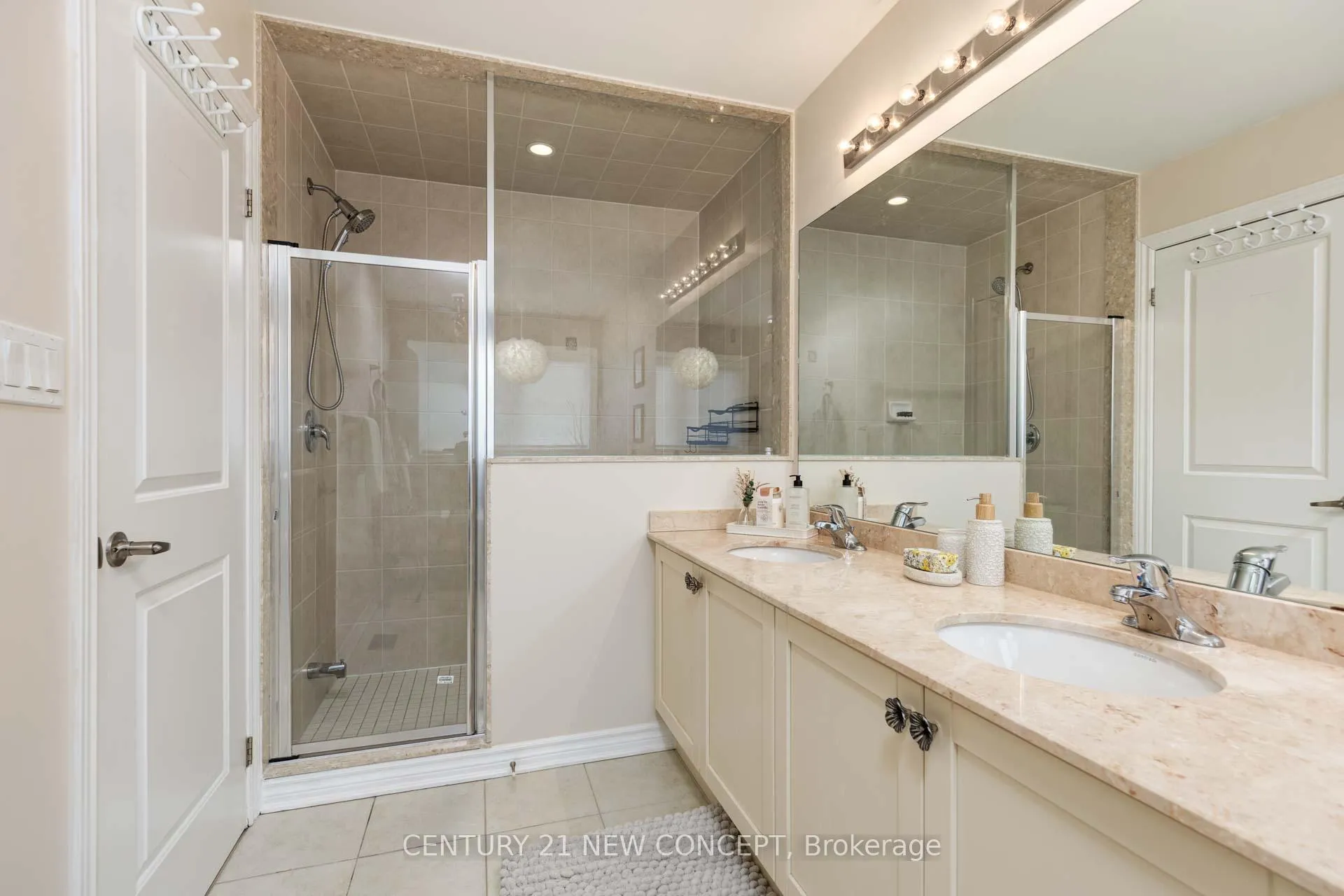 Photo 31 of 27 Vedette Way, Vaughan, Vellore Village — HOMEH