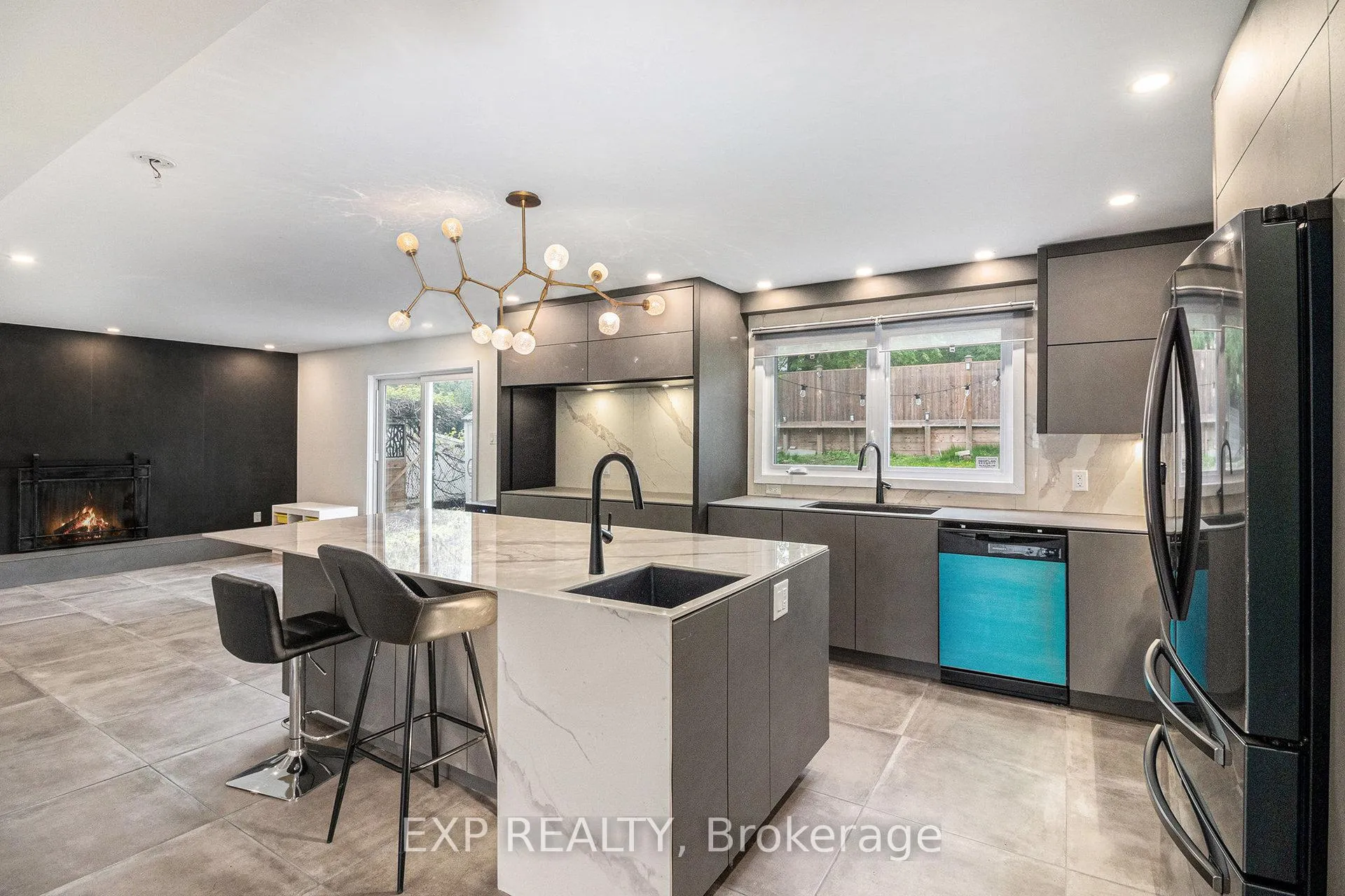 Photo 11 of 2195 Niagara Drive, Ottawa, Applewood Acres — HOMEH