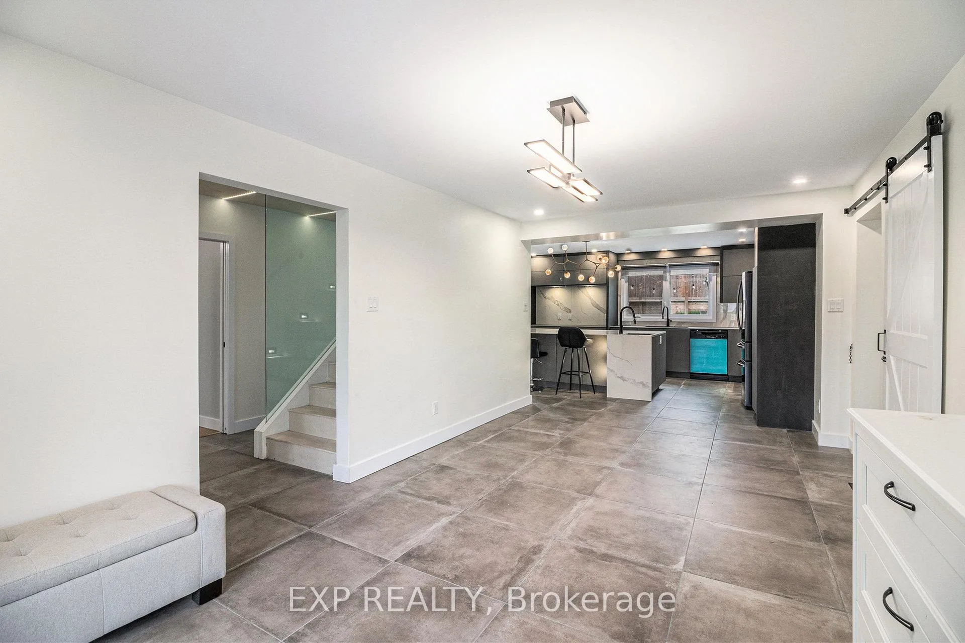 Photo 16 of 2195 Niagara Drive, Ottawa, Applewood Acres — HOMEH