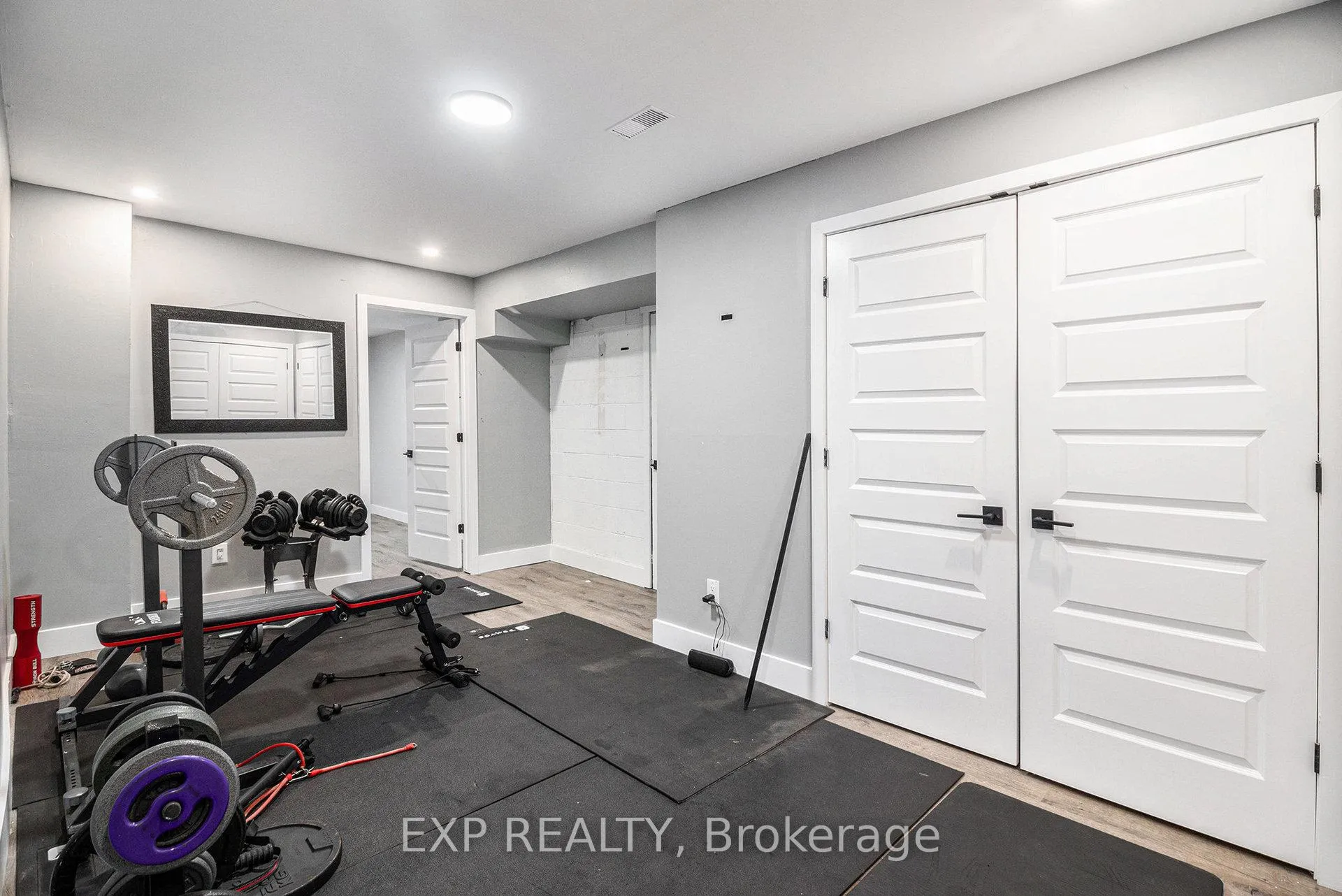 Photo 34 of 2195 Niagara Drive, Ottawa, Applewood Acres — HOMEH