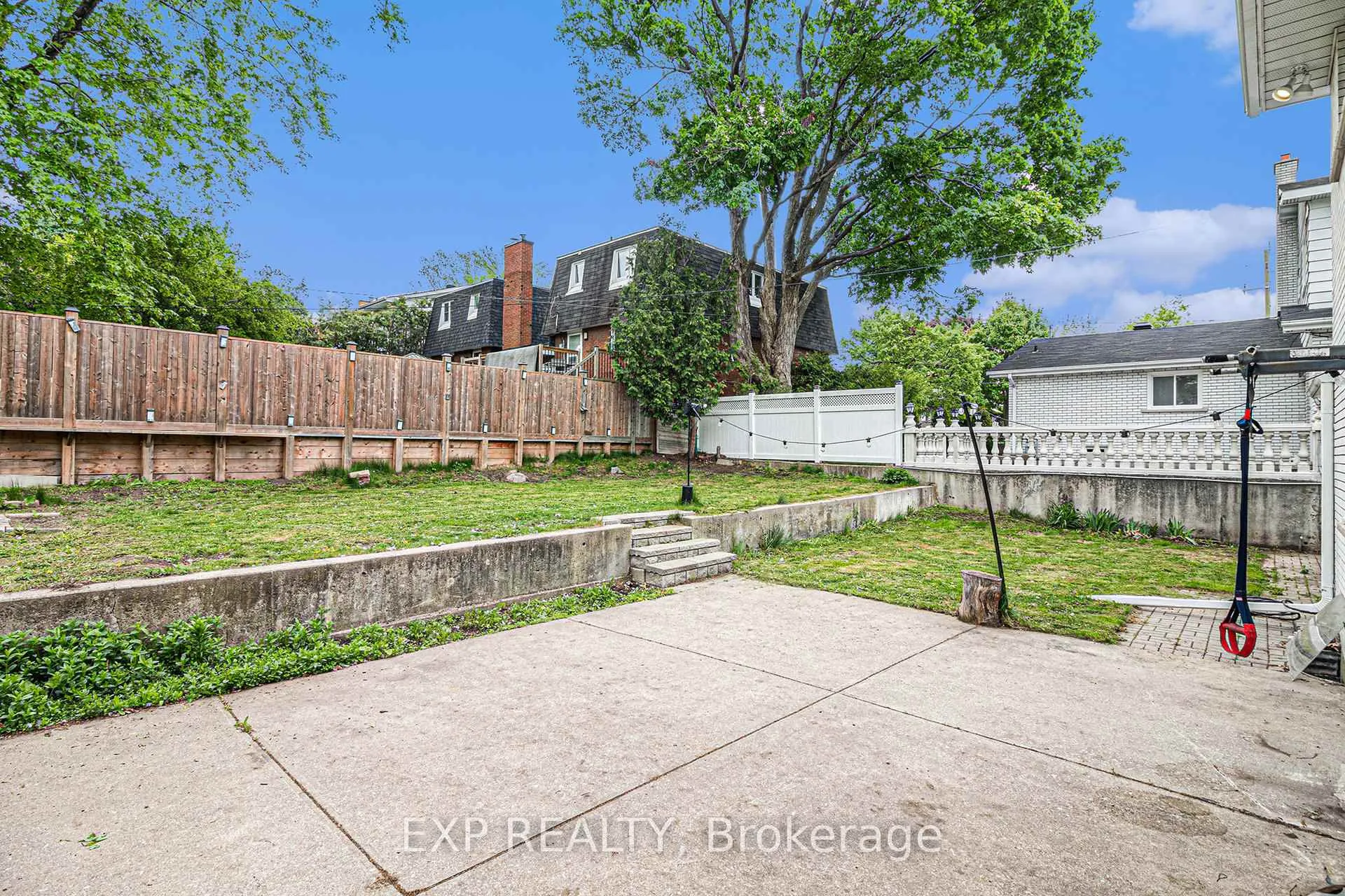 Photo 37 of 2195 Niagara Drive, Ottawa, Applewood Acres — HOMEH