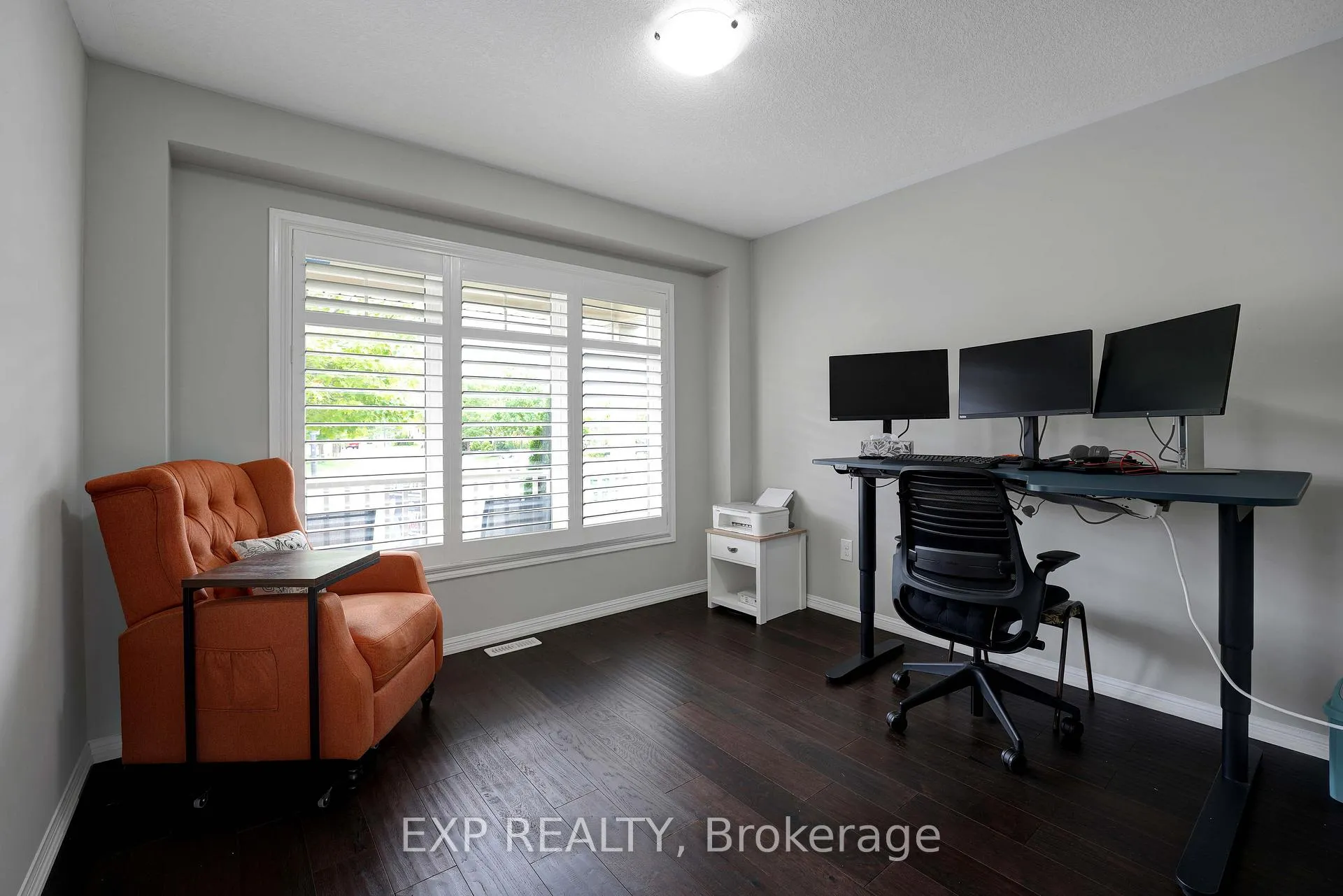 Photo 5 of 27 Beattie Crescent, Cambridge — HOMEH