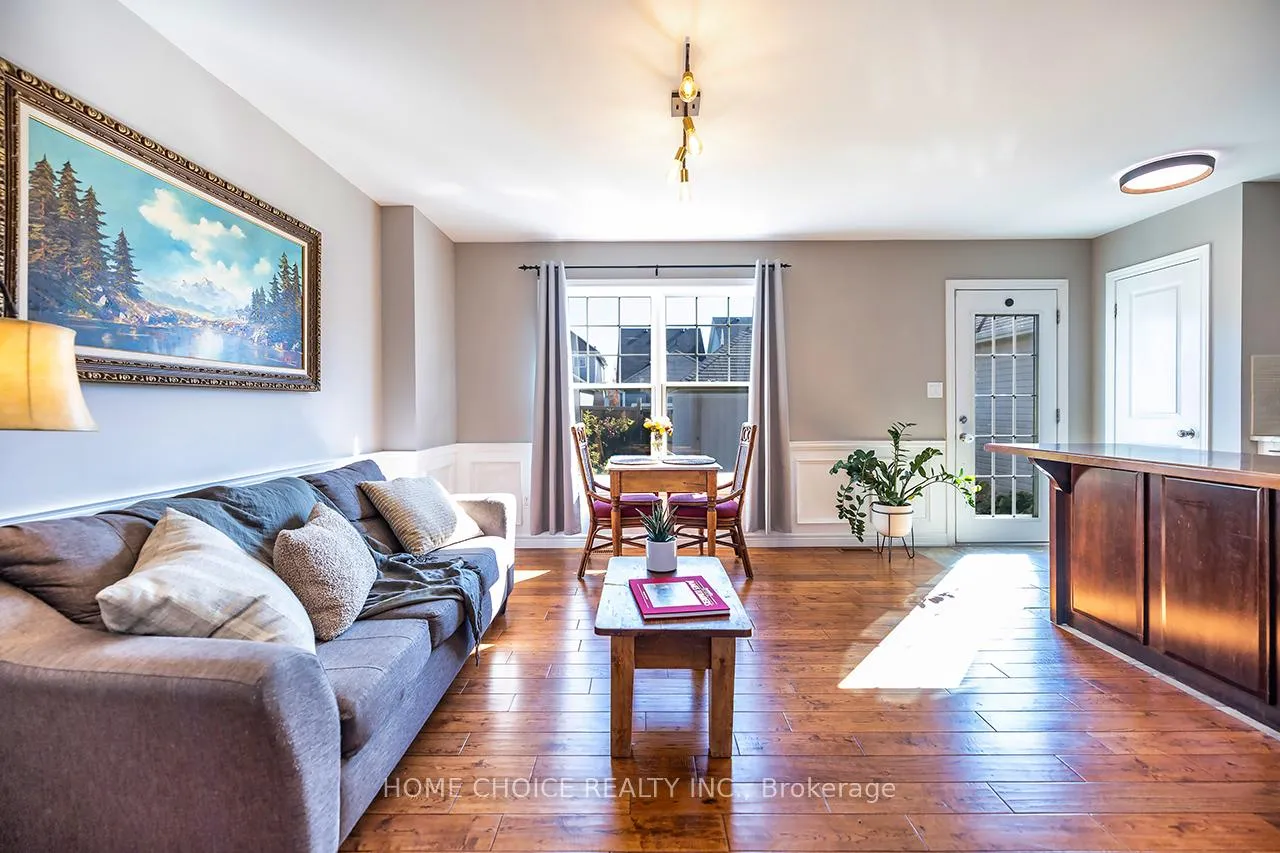 Photo 9 of 912 Broadway Boulevard, Peterborough, Northcrest Ward 5 — HOMEH