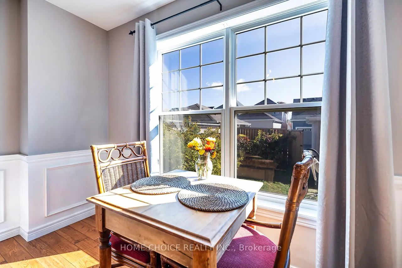 Photo 13 of 912 Broadway Boulevard, Peterborough, Northcrest Ward 5 — HOMEH