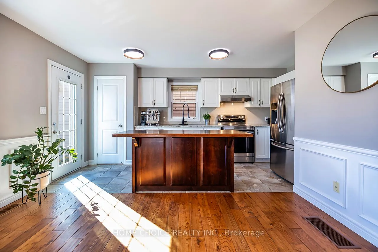 Photo 19 of 912 Broadway Boulevard, Peterborough, Northcrest Ward 5 — HOMEH