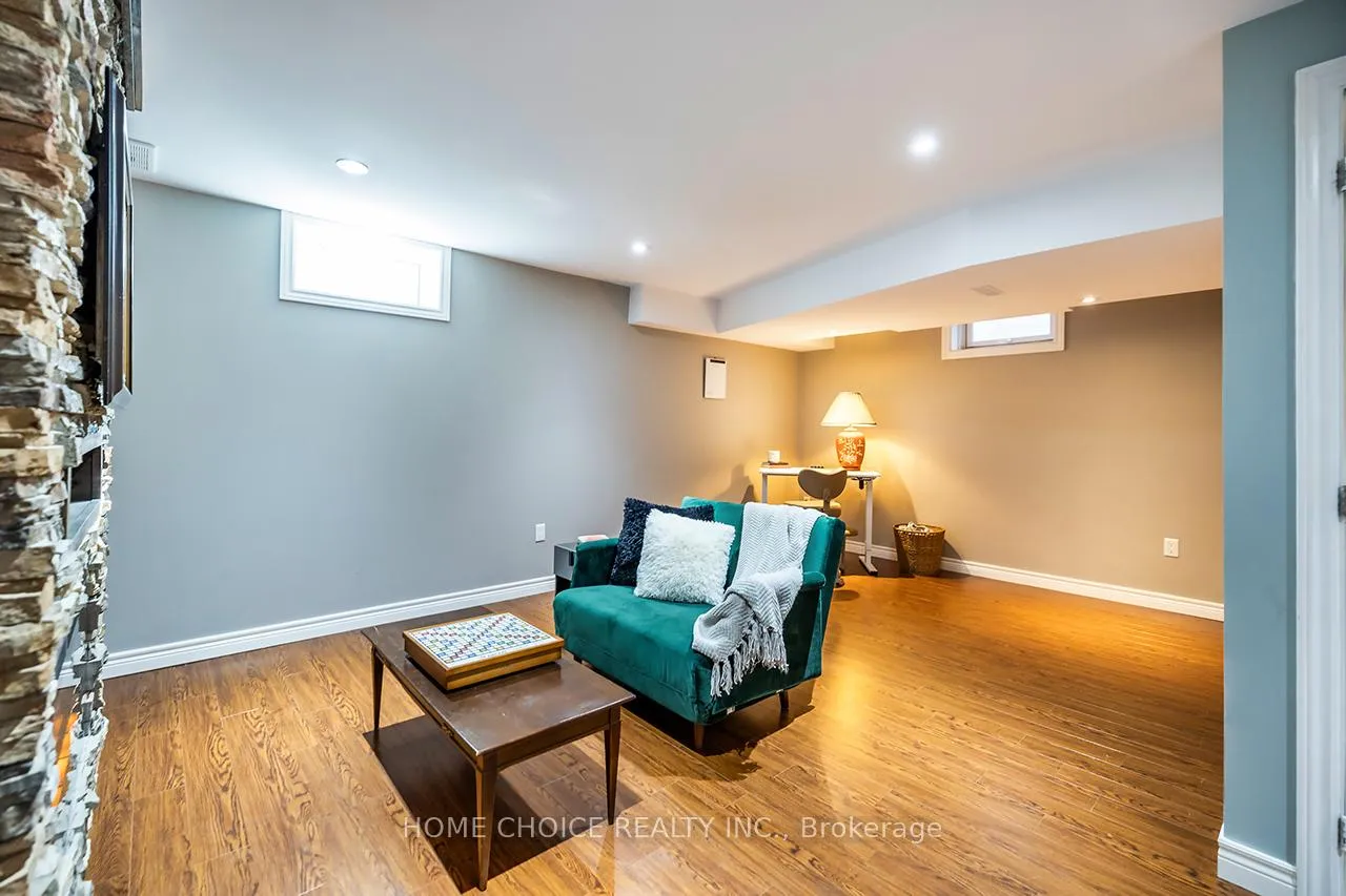 Photo 26 of 912 Broadway Boulevard, Peterborough, Northcrest Ward 5 — HOMEH