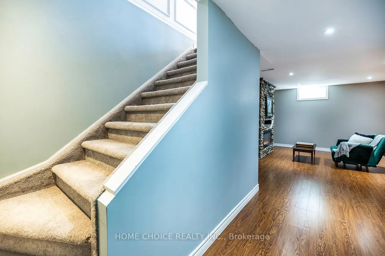 Photo 27 of 912 Broadway Boulevard, Peterborough, Northcrest Ward 5 — HOMEH