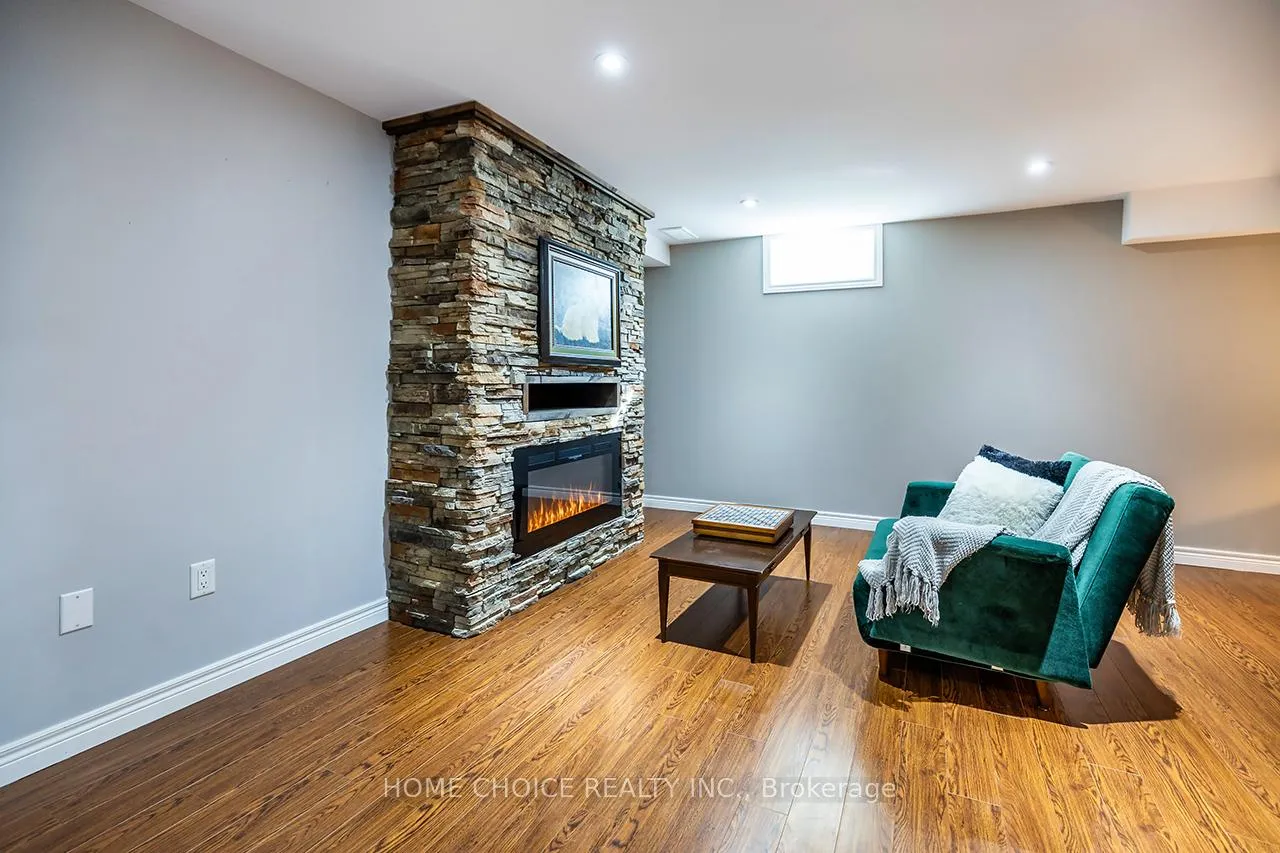 Photo 29 of 912 Broadway Boulevard, Peterborough, Northcrest Ward 5 — HOMEH