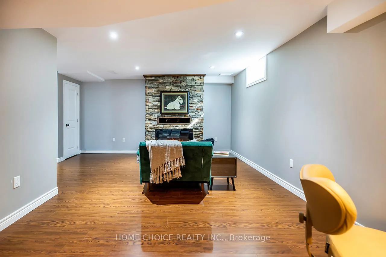 Photo 31 of 912 Broadway Boulevard, Peterborough, Northcrest Ward 5 — HOMEH