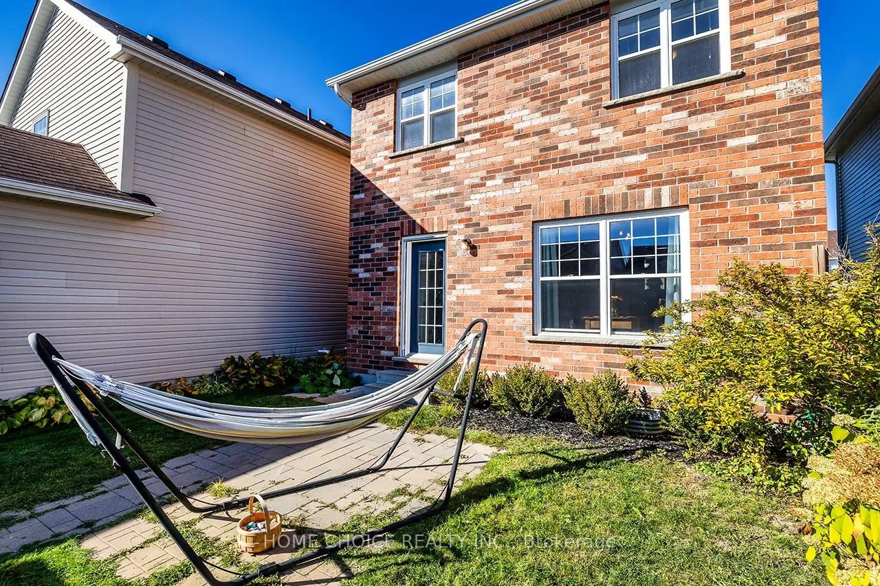 Photo 36 of 912 Broadway Boulevard, Peterborough, Northcrest Ward 5 — HOMEH