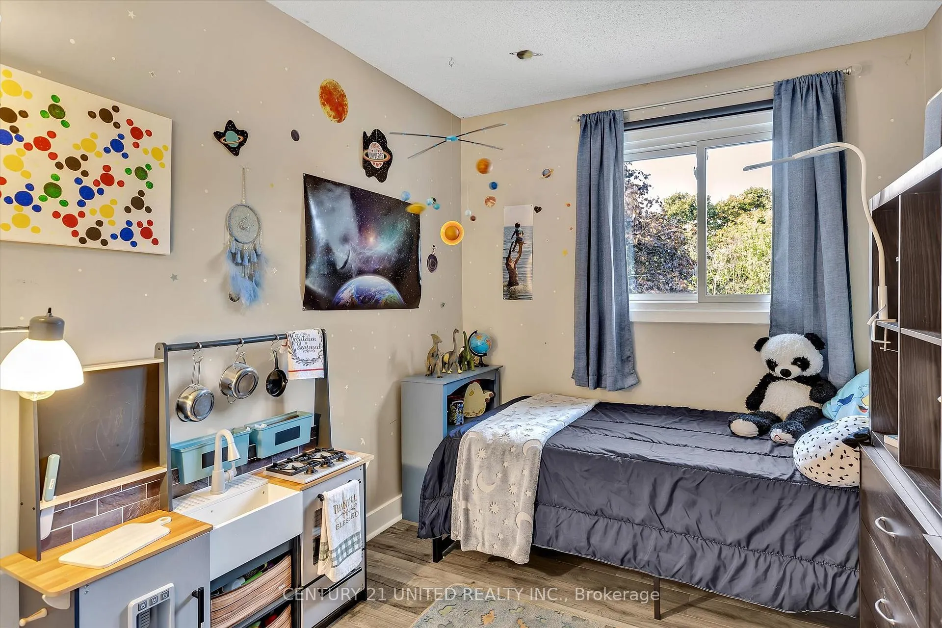 Photo 17 of 472 Burnham Manor Court, Cobourg — HOMEH