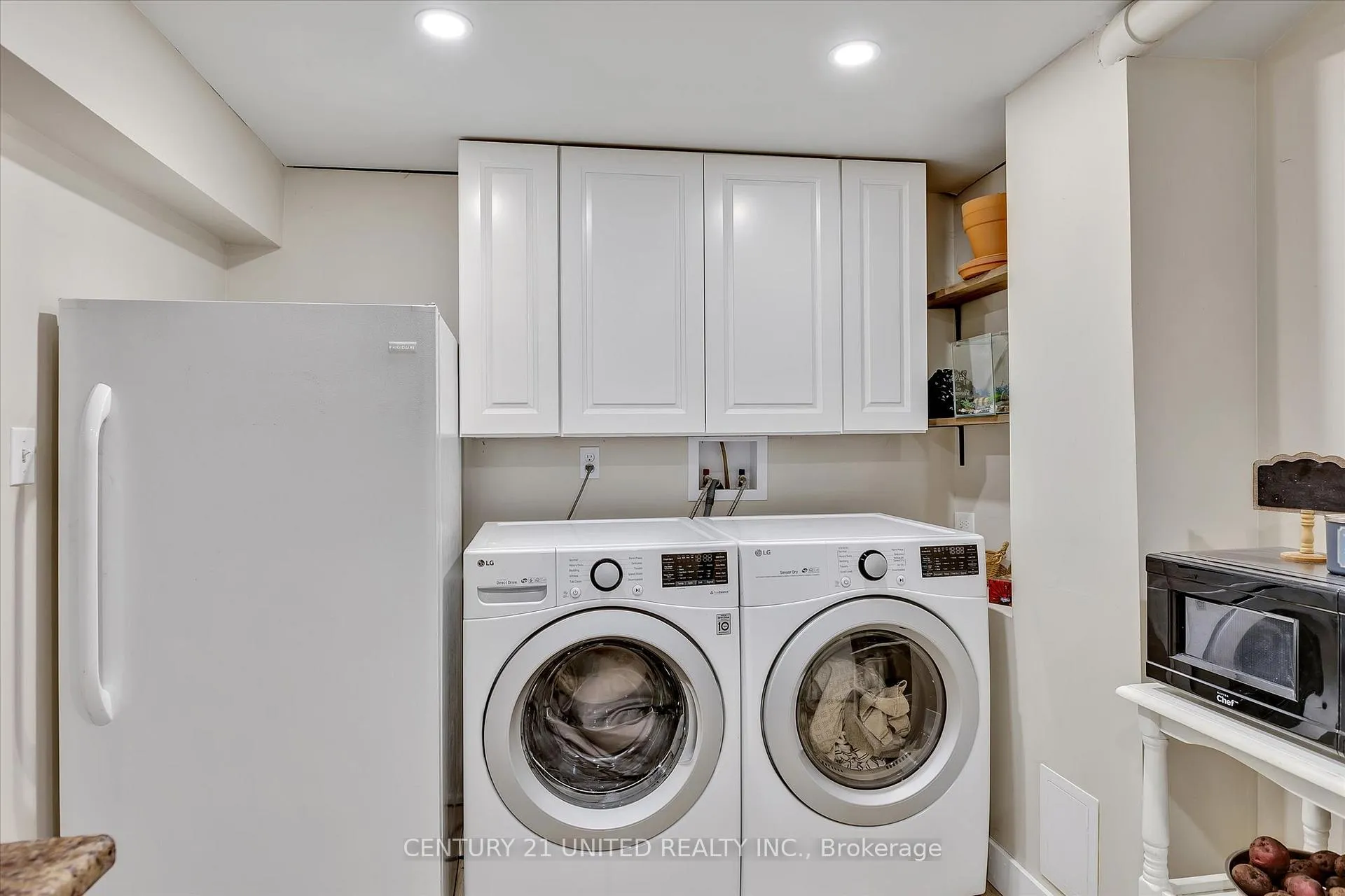 Photo 23 of 472 Burnham Manor Court, Cobourg — HOMEH