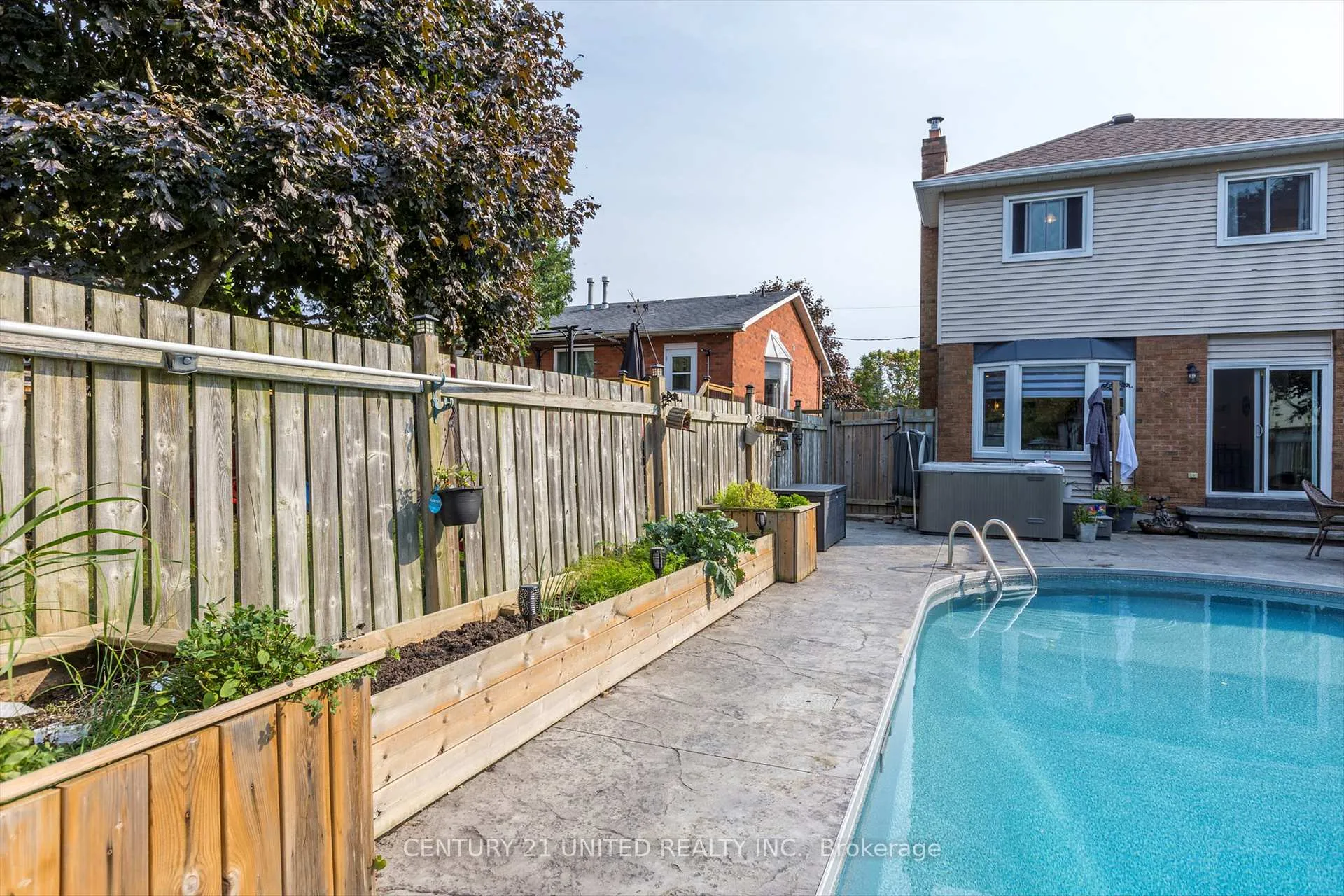 Photo 31 of 472 Burnham Manor Court, Cobourg — HOMEH