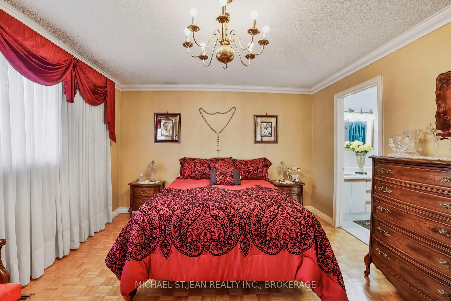 Photo 18 of 576 Stone Church Road E, Hamilton, Butler — HOMEH