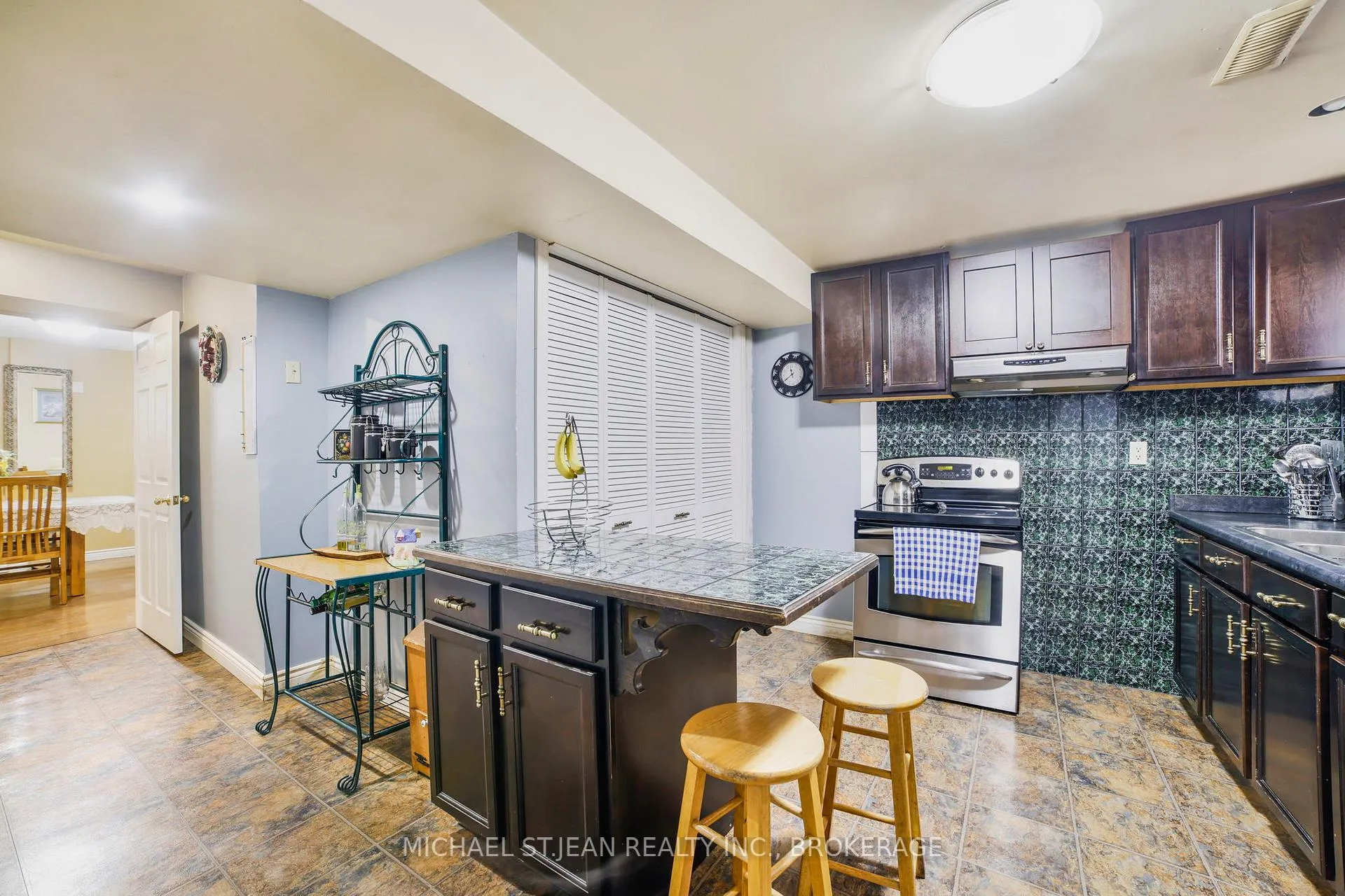 Photo 32 of 576 Stone Church Road E, Hamilton, Butler — HOMEH