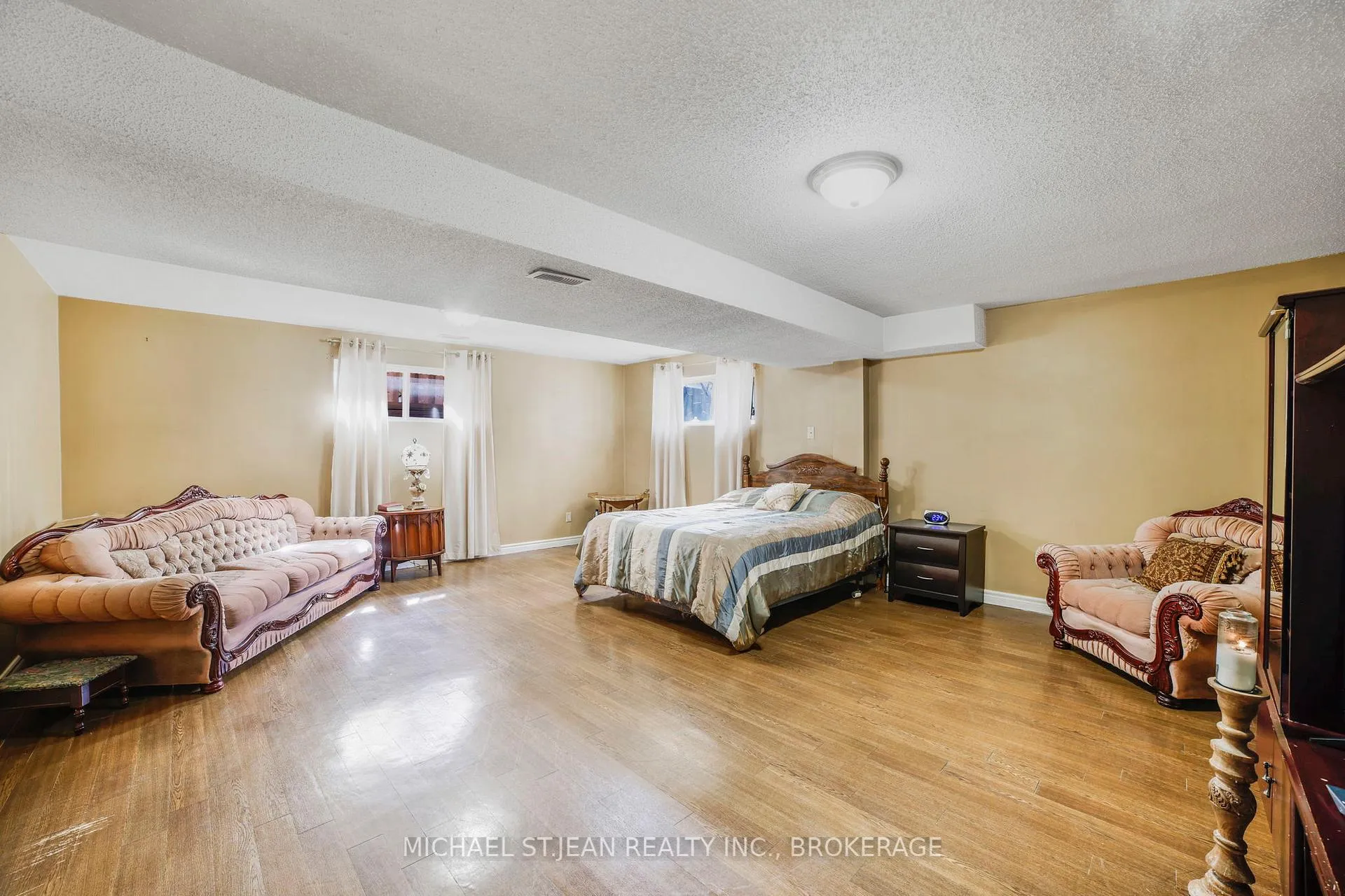 Photo 34 of 576 Stone Church Road E, Hamilton, Butler — HOMEH