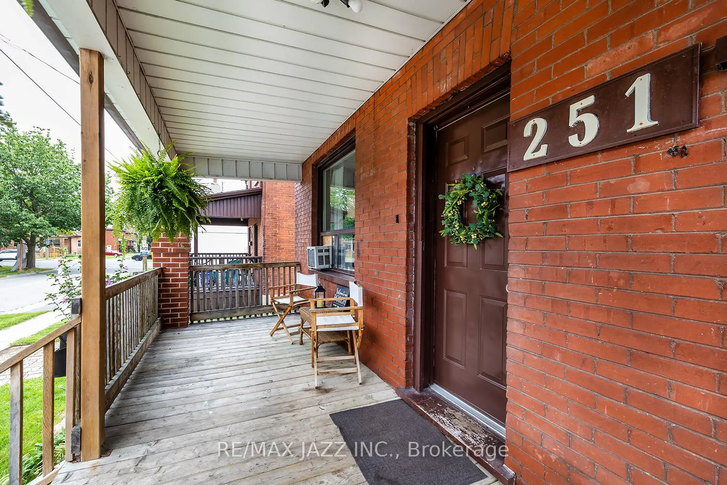 Photo 4 of 251 Arthur Street, Oshawa, Central — HOMEH