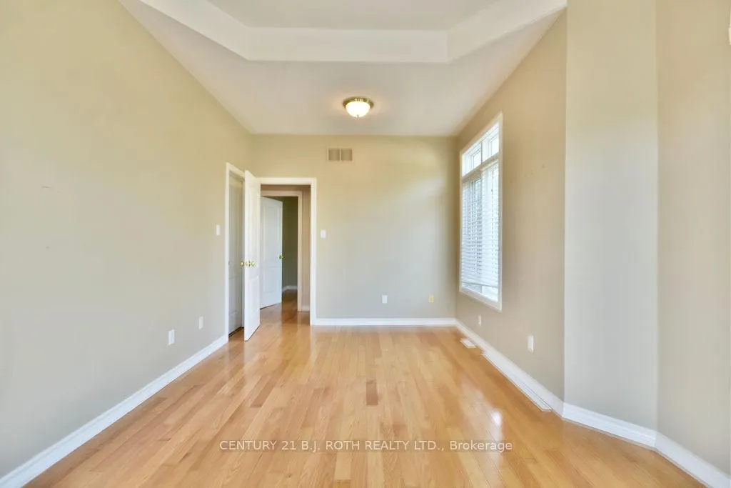 Photo 13 of 1 Cardinal Way, Wasaga Beach — HOMEH