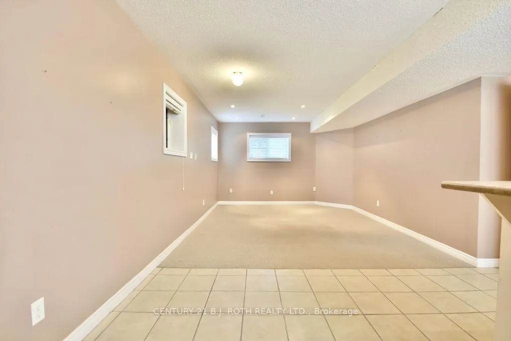 Photo 17 of 1 Cardinal Way, Wasaga Beach — HOMEH