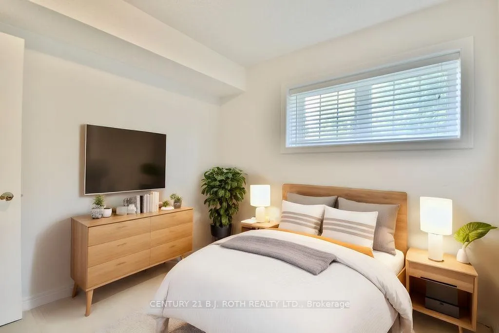 Photo 18 of 1 Cardinal Way, Wasaga Beach — HOMEH