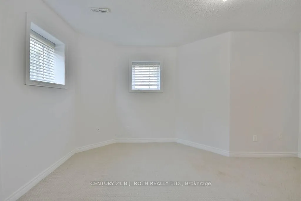 Photo 19 of 1 Cardinal Way, Wasaga Beach — HOMEH