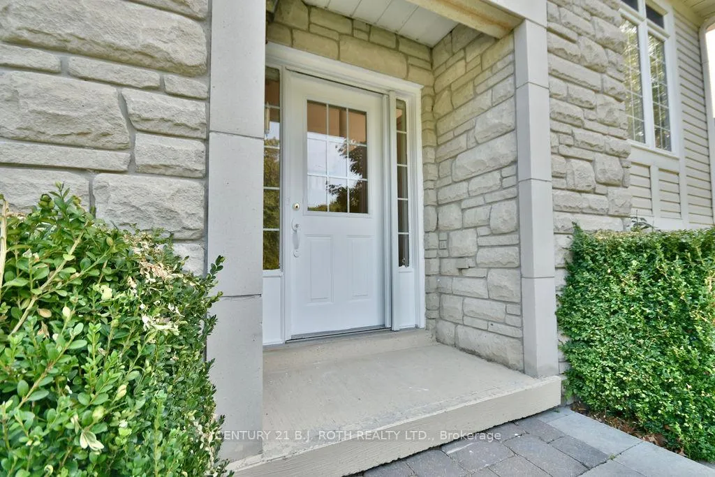 Photo 24 of 1 Cardinal Way, Wasaga Beach — HOMEH
