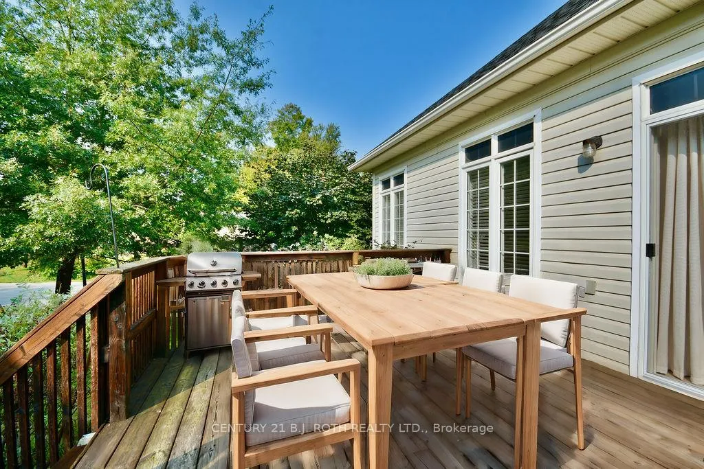 Photo 26 of 1 Cardinal Way, Wasaga Beach — HOMEH