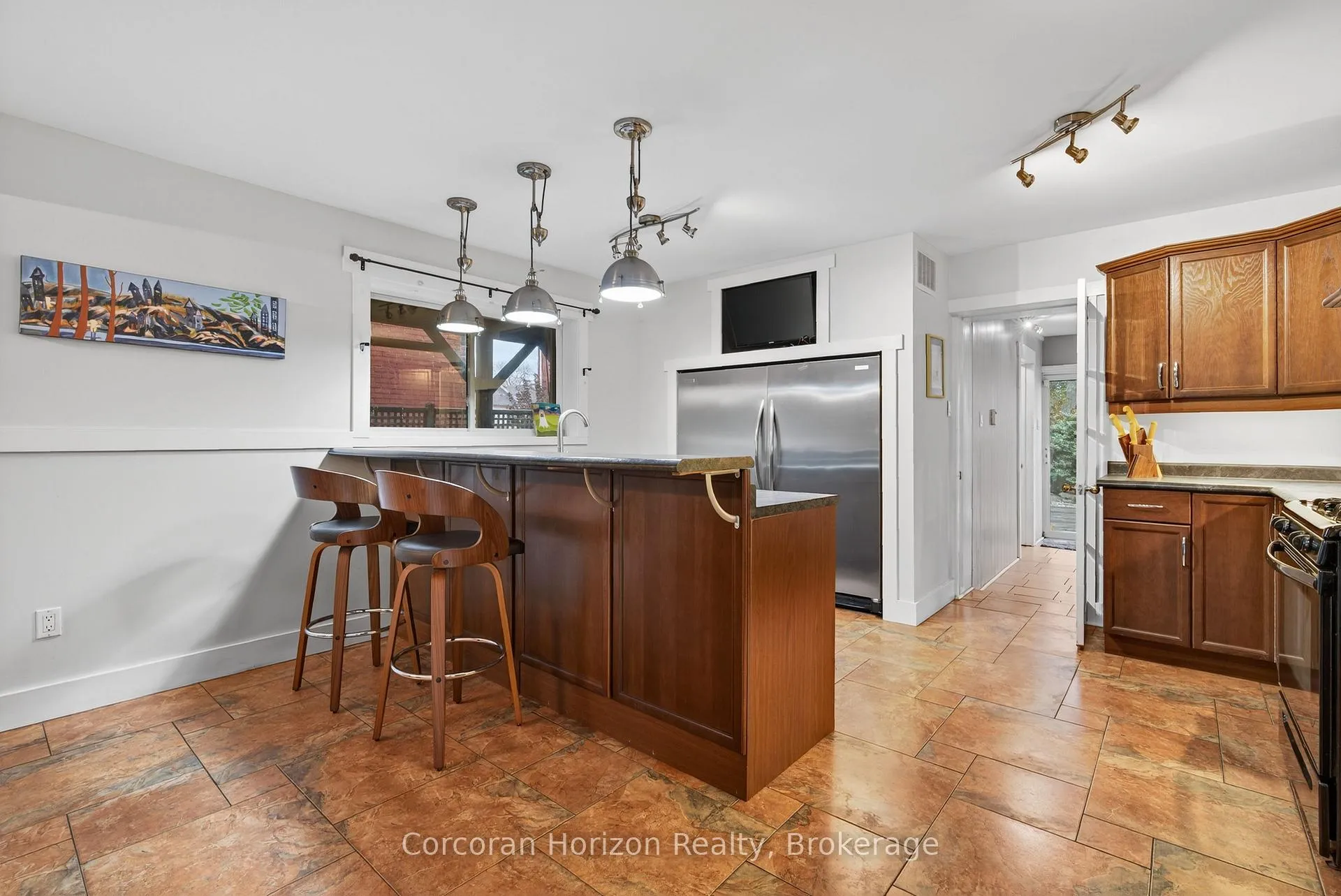 Photo 16 of 292 John Street N, Hamilton, Beasley — HOMEH