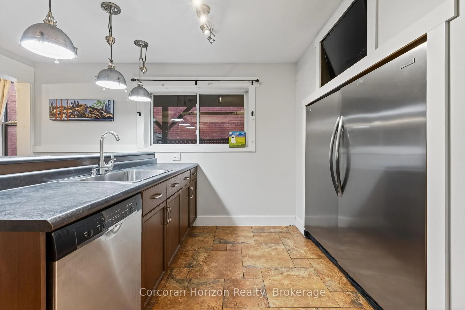 Photo 17 of 292 John Street N, Hamilton, Beasley — HOMEH