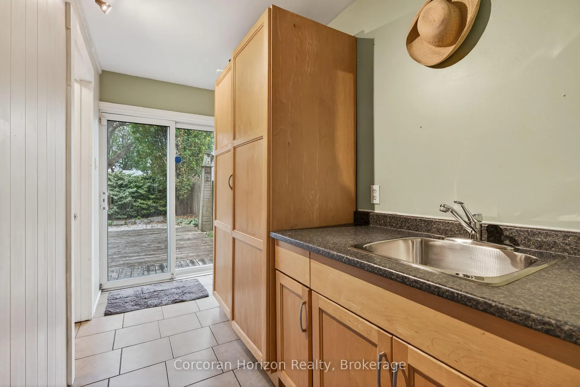Photo 20 of 292 John Street N, Hamilton, Beasley — HOMEH