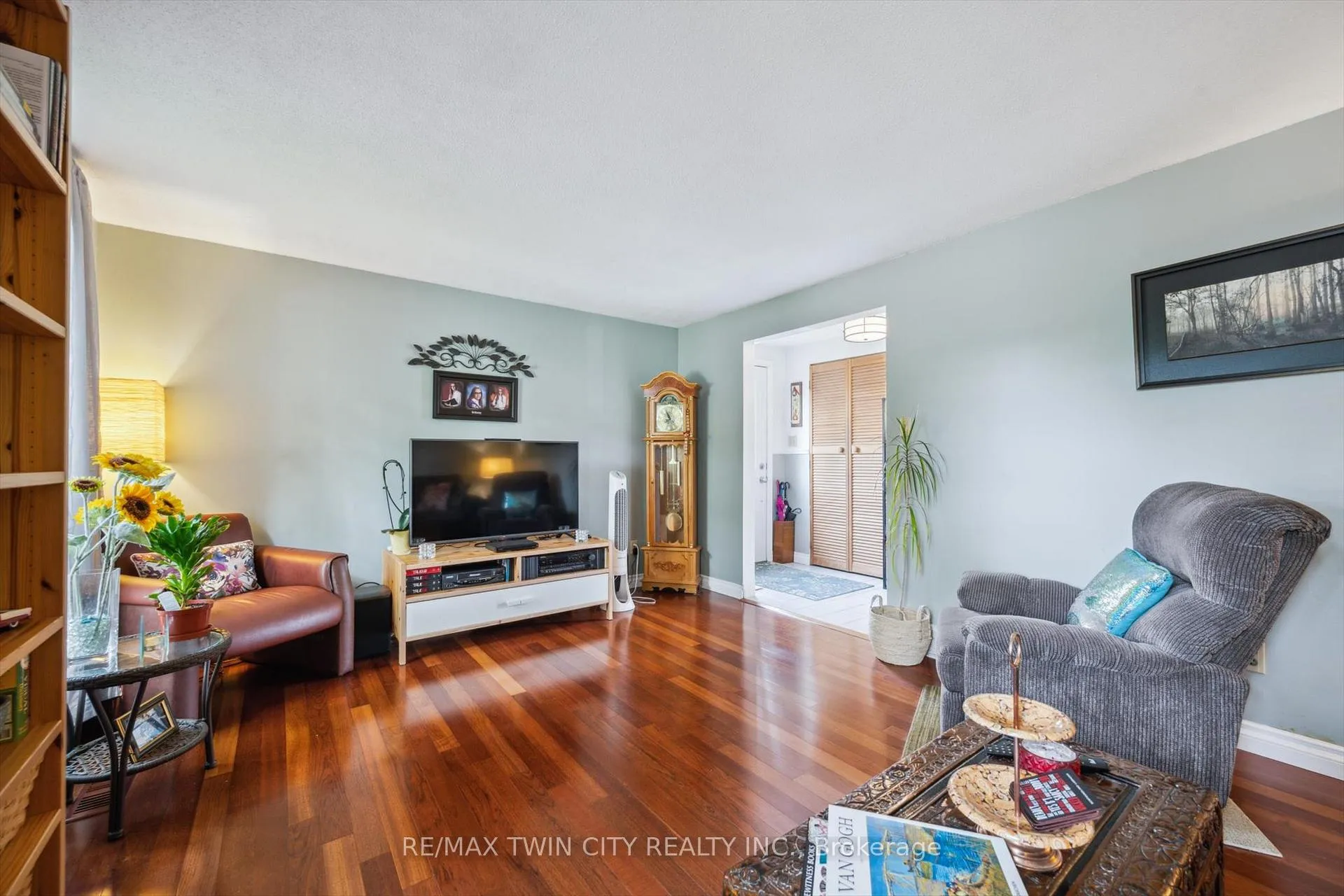 Photo 7 of Unit A, 148 Northlake Drive, Waterloo — HOMEH