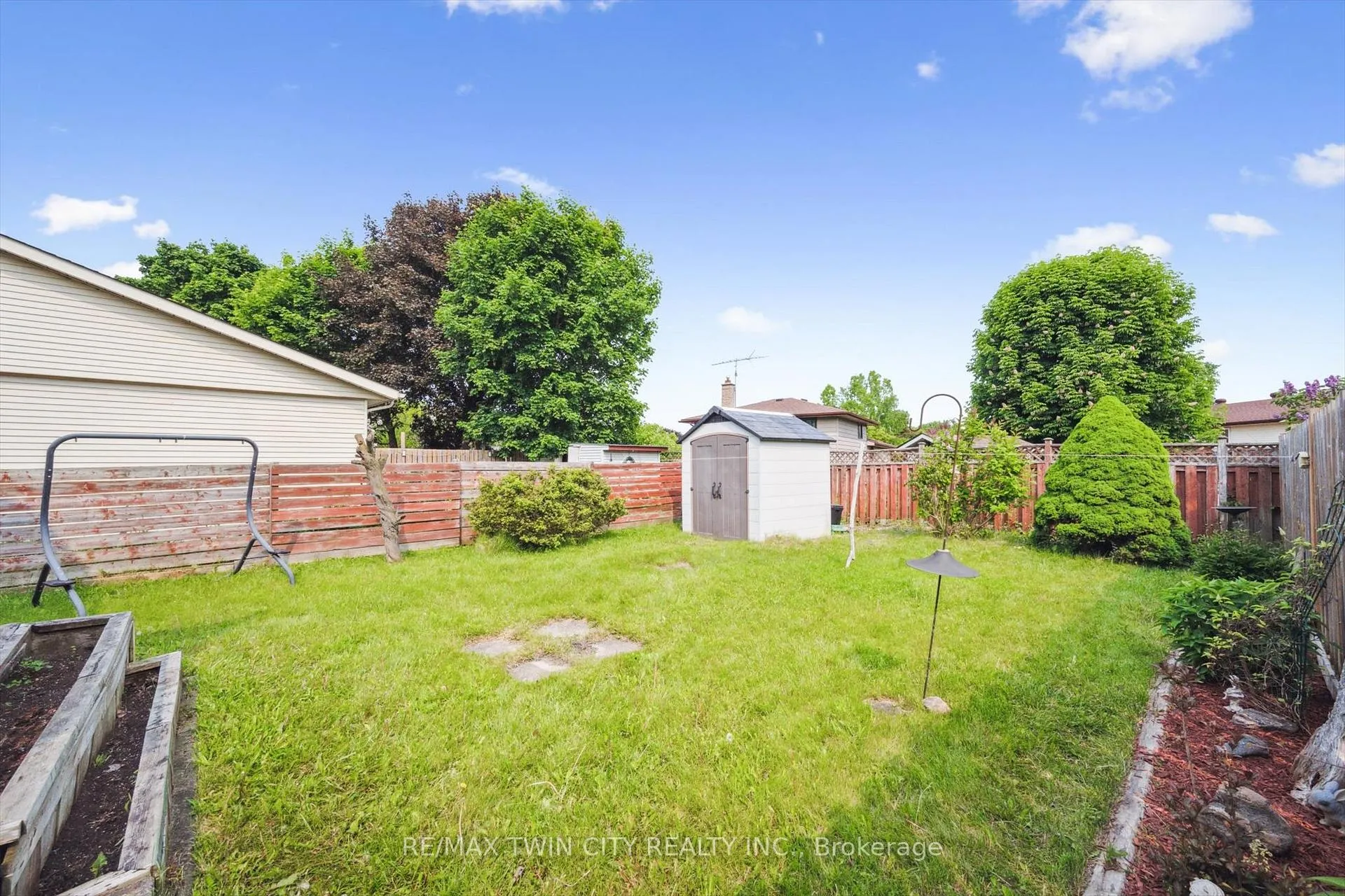 Photo 27 of Unit A, 148 Northlake Drive, Waterloo — HOMEH