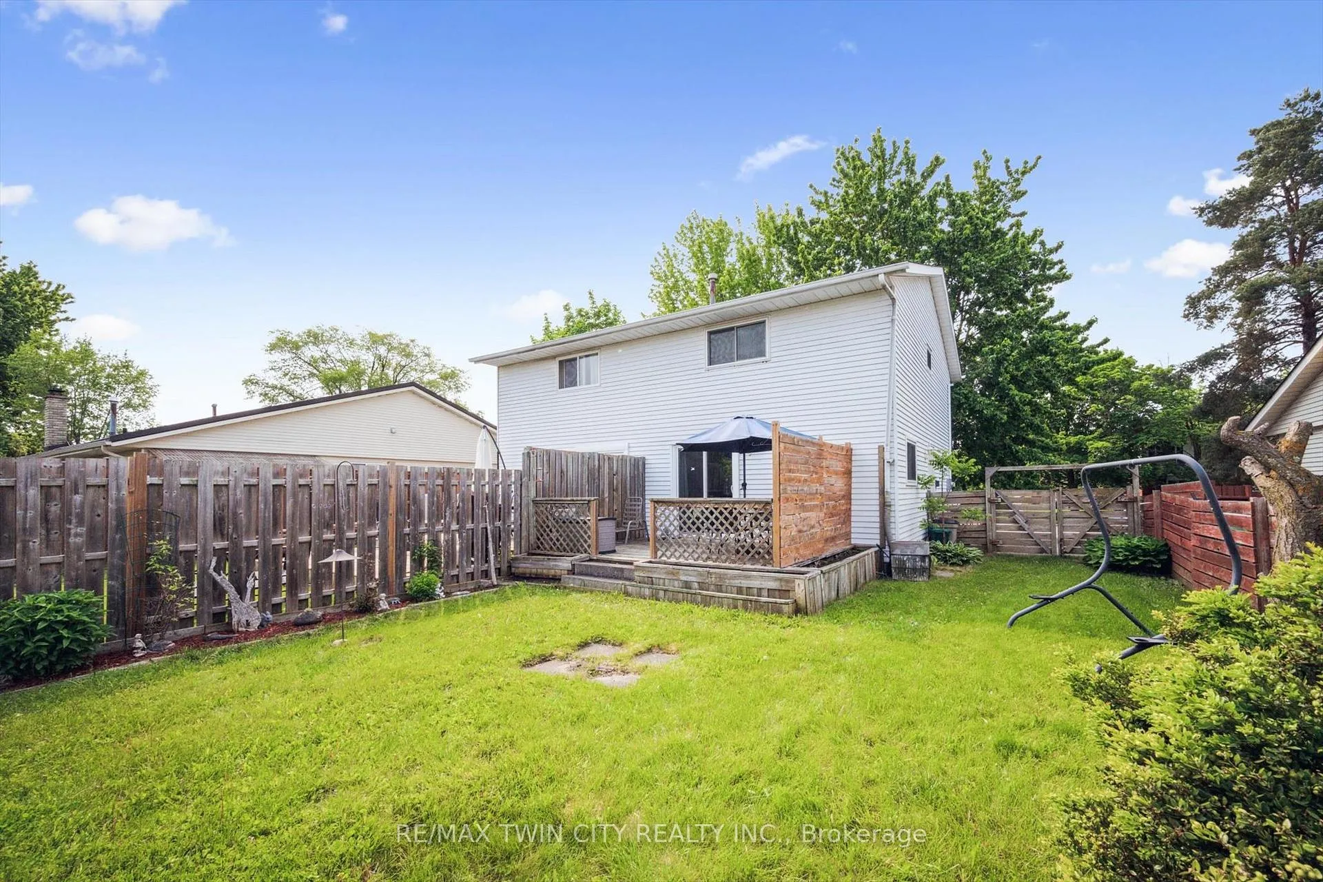 Photo 29 of Unit A, 148 Northlake Drive, Waterloo — HOMEH