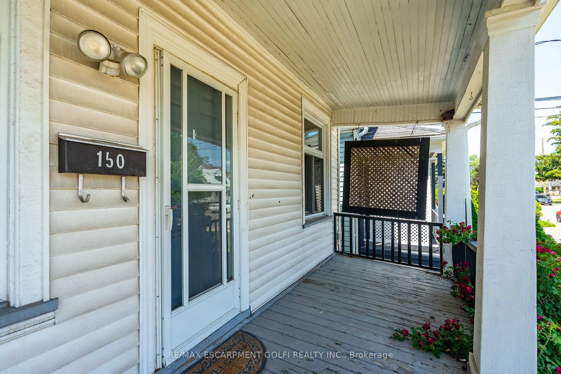 Photo 3 of 150 East 24th Street, Hamilton, Eastmount — HOMEH