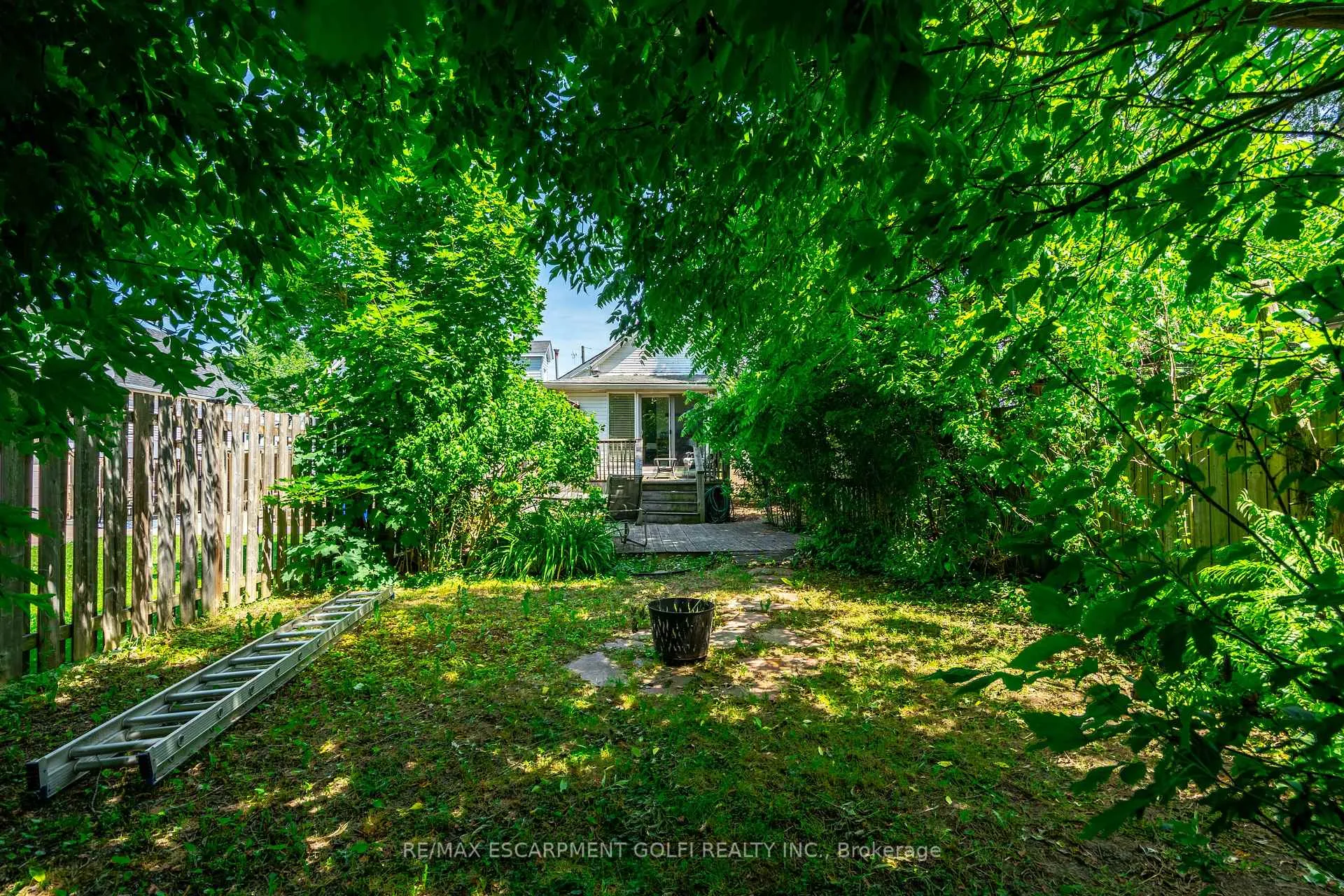 Photo 40 of 150 East 24th Street, Hamilton, Eastmount — HOMEH