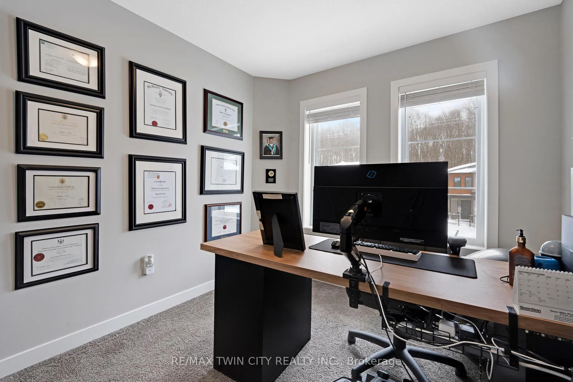 Photo 17 of 933 Robert Ferrie Drive, Kitchener — HOMEH