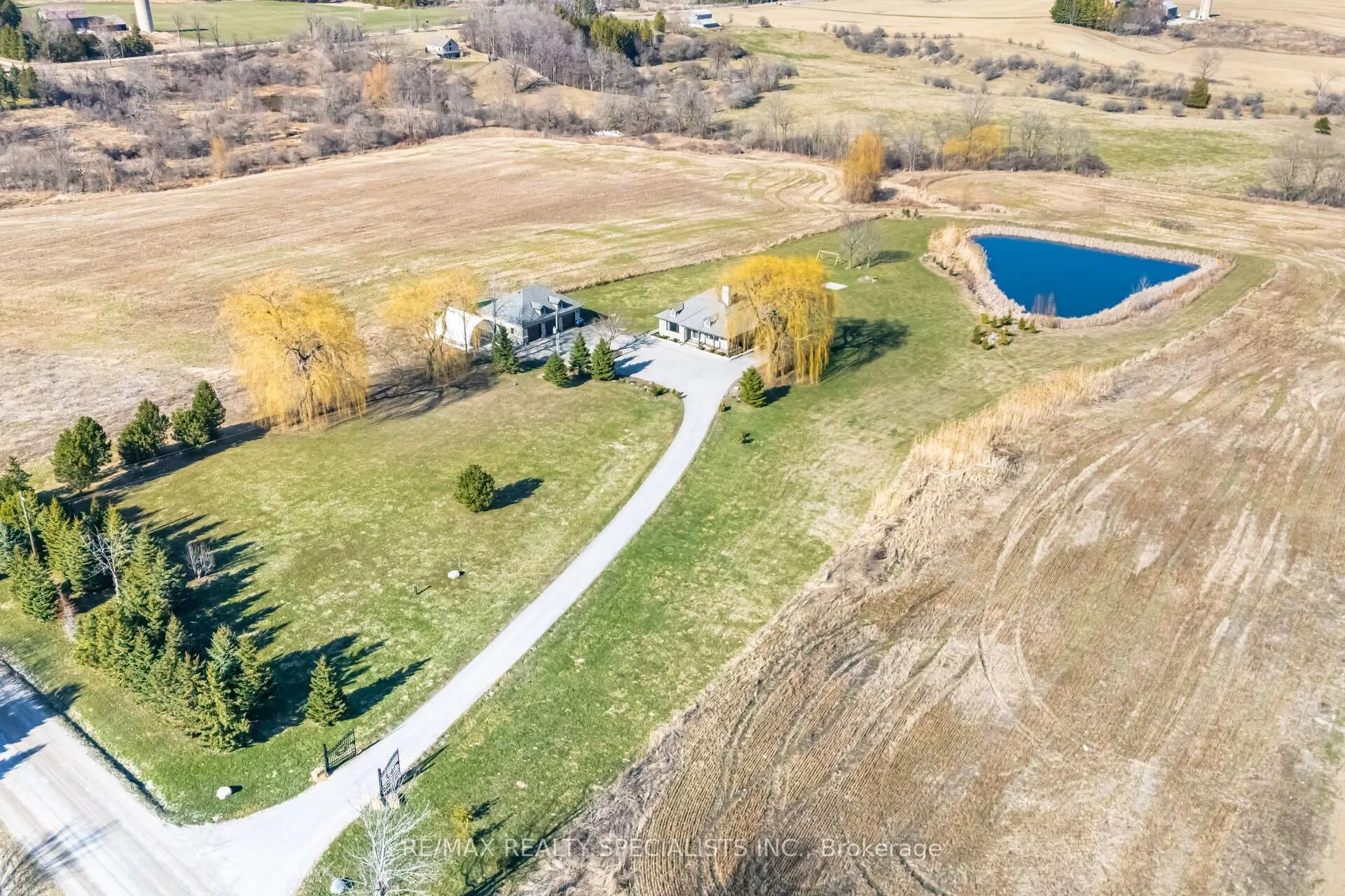 Photo 2 of 1219 17 Sideroad Road, New Tecumseth, Rural New Tecumseth — HOMEH