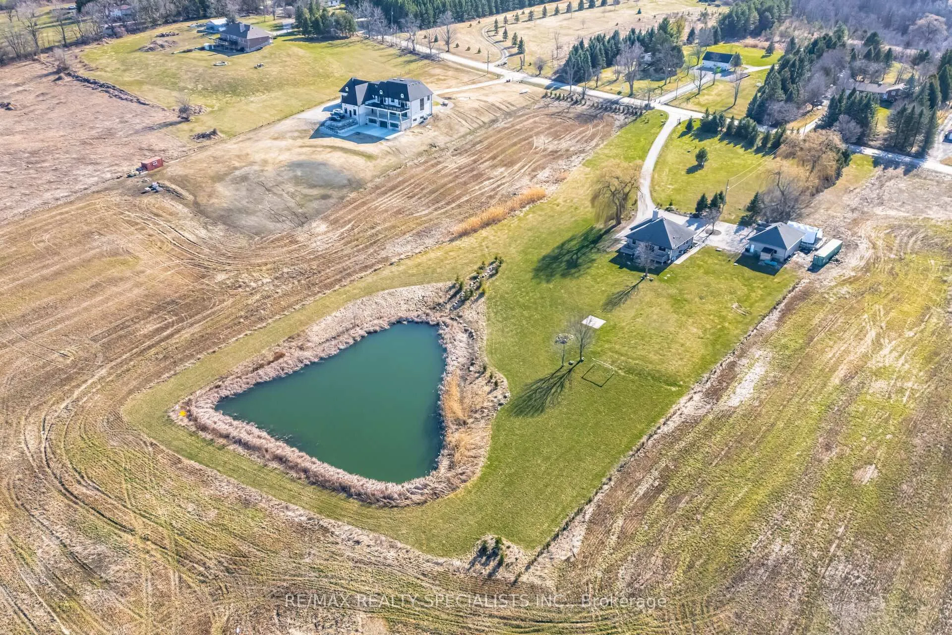 Photo 46 of 1219 17 Sideroad Road, New Tecumseth, Rural New Tecumseth — HOMEH
