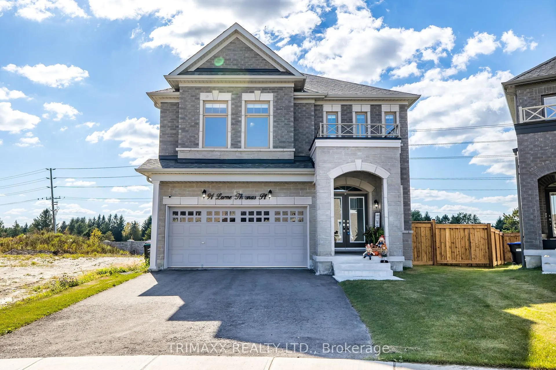 Photo 1 of 91 Lorne Thomas Place, New Tecumseth, Rural New Tecumseth — HOMEH