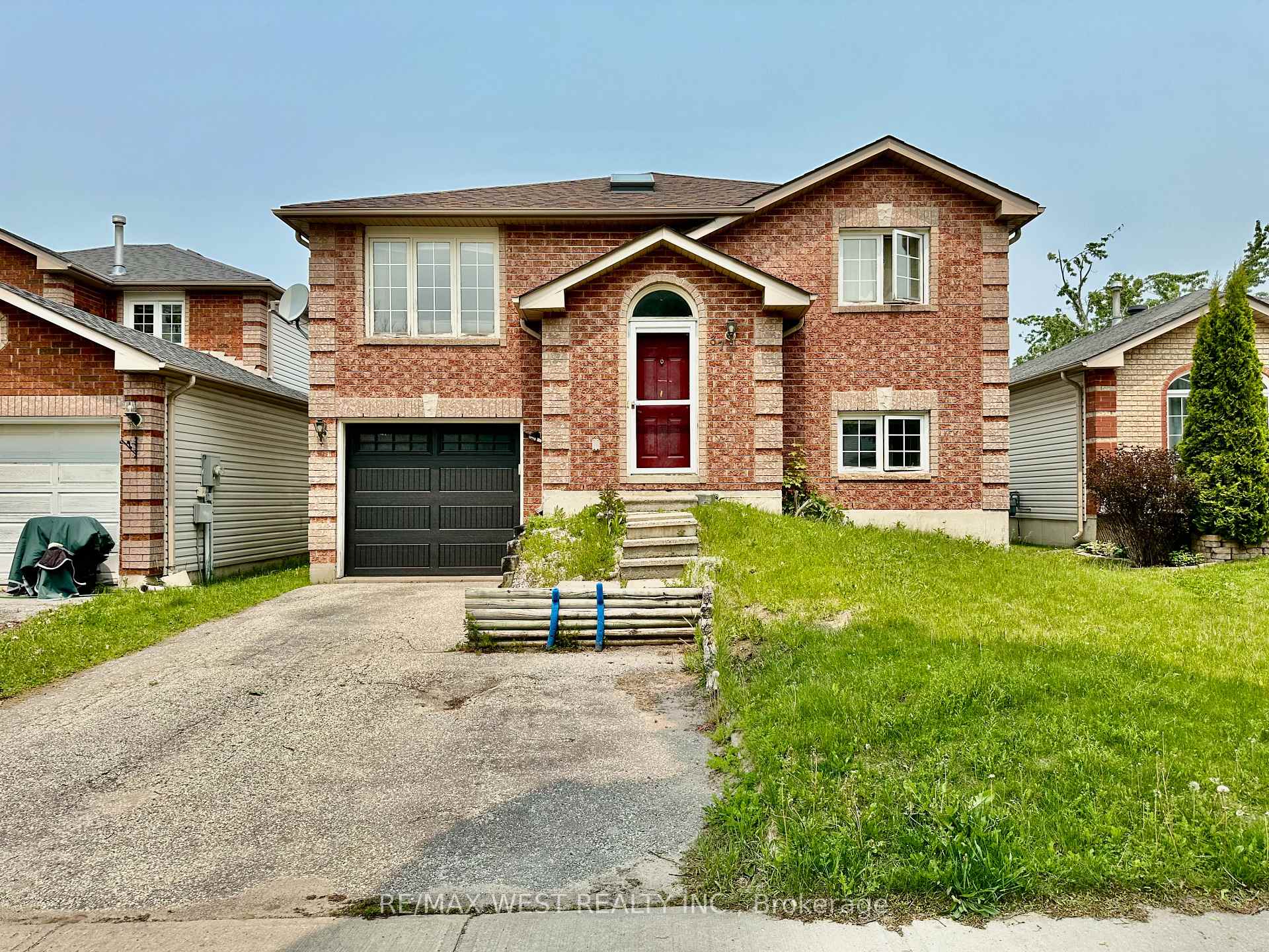 Photo 1 of Unit Basement, 37 Whitehorn Crescent, Barrie, Holly — HOMEH