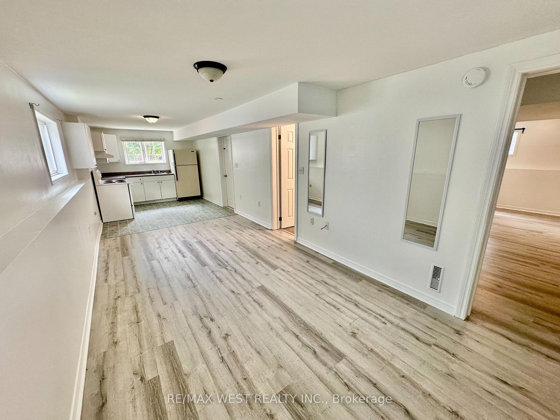 Photo 6 of Unit Basement, 37 Whitehorn Crescent, Barrie, Holly — HOMEH